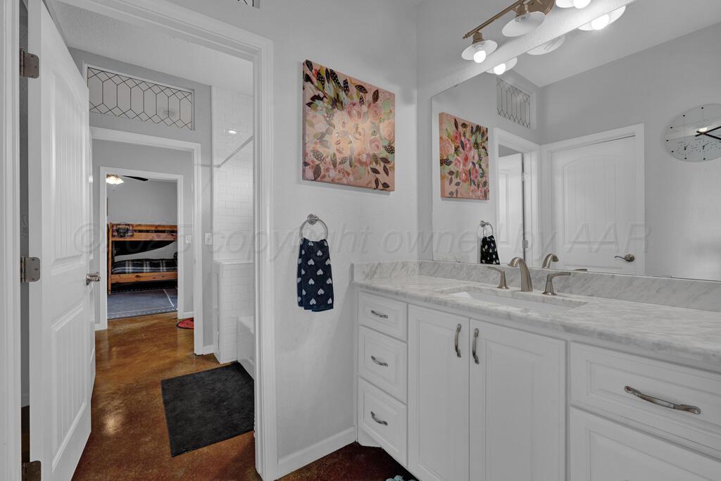 5355 Fm809 Property Photo 30