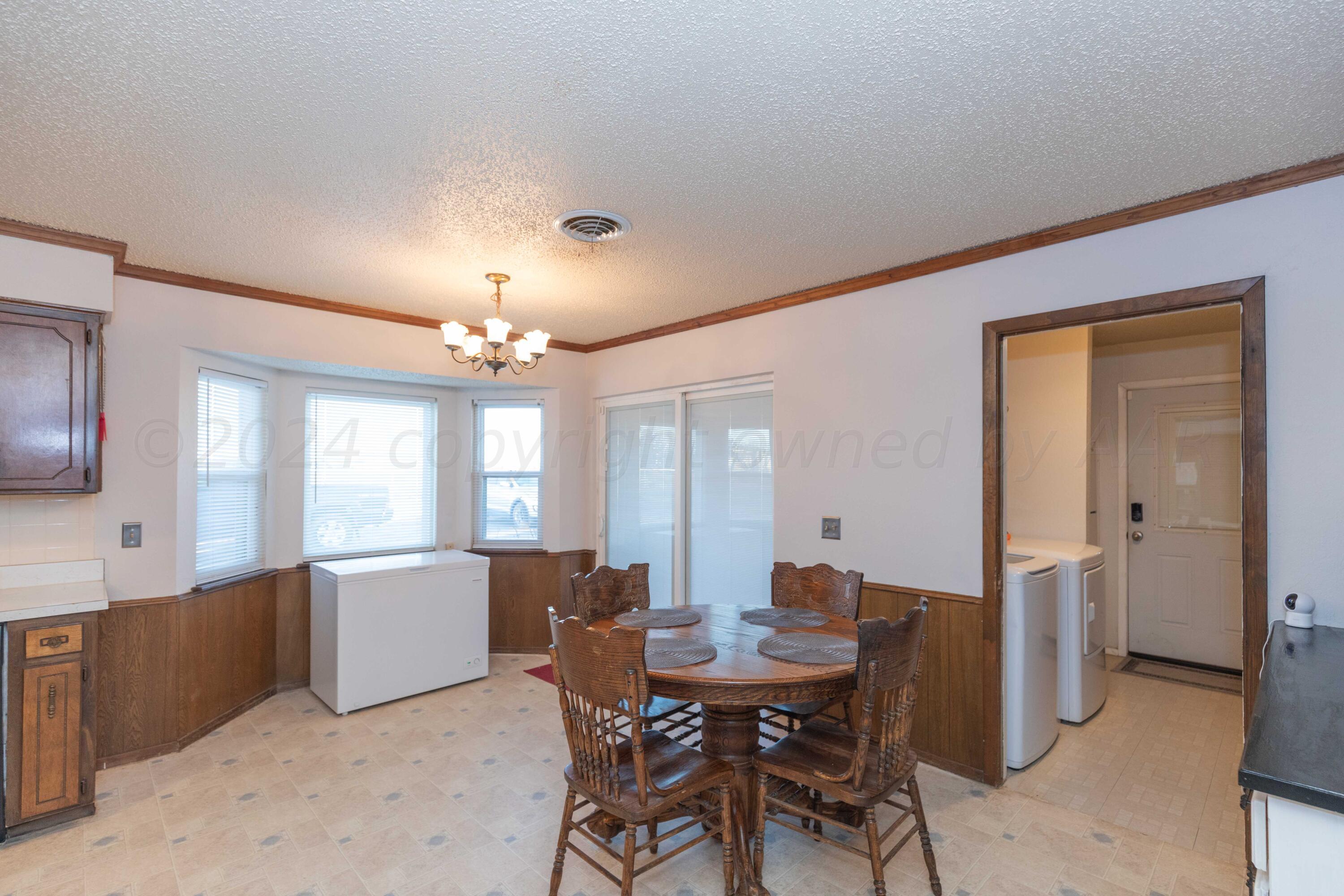 118 W Valencia Drive Property Photo 18