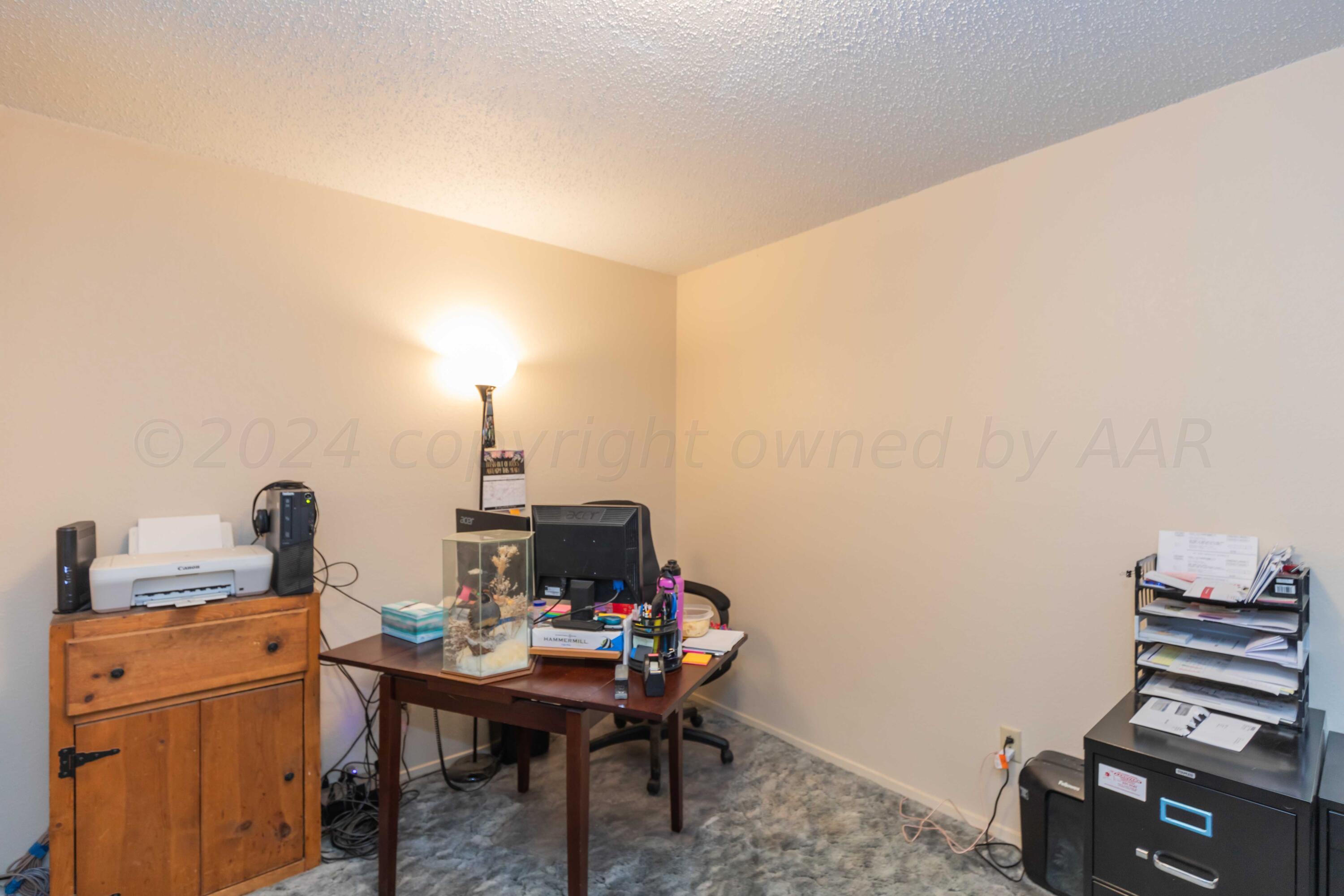 118 W Valencia Drive Property Photo 23