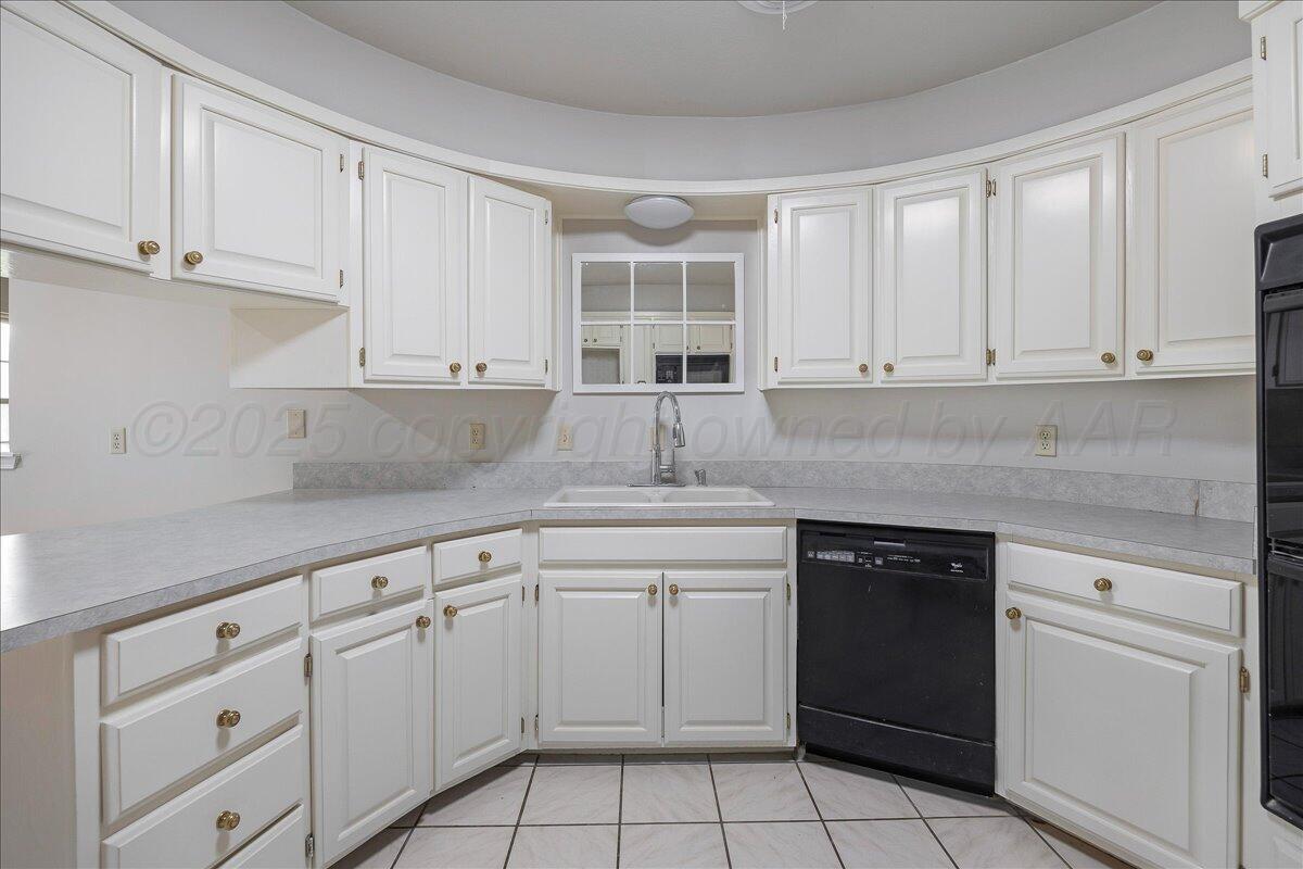 3507 Timber Drive Property Photo 9