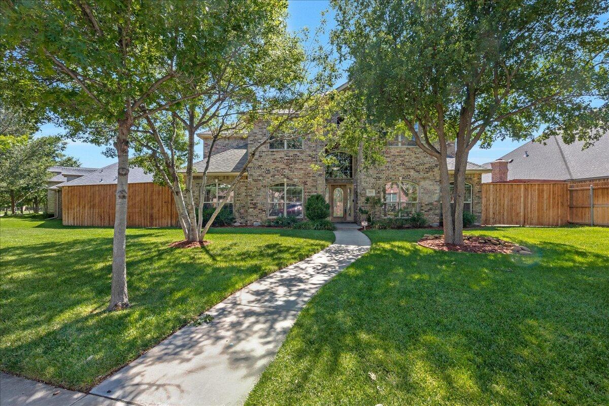 7805 London Court Property Photo 1