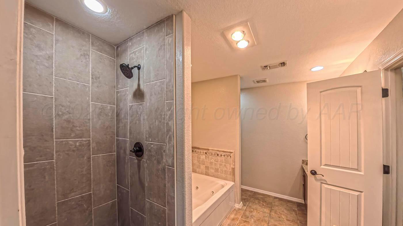 8010 Manor Haven Court Property Photo 16