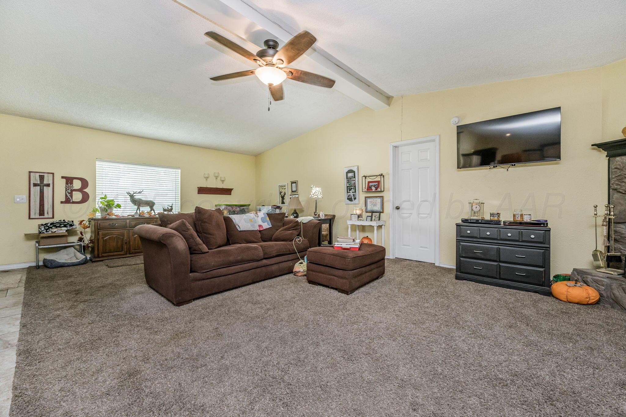 1330 Lions Street Property Photo 4