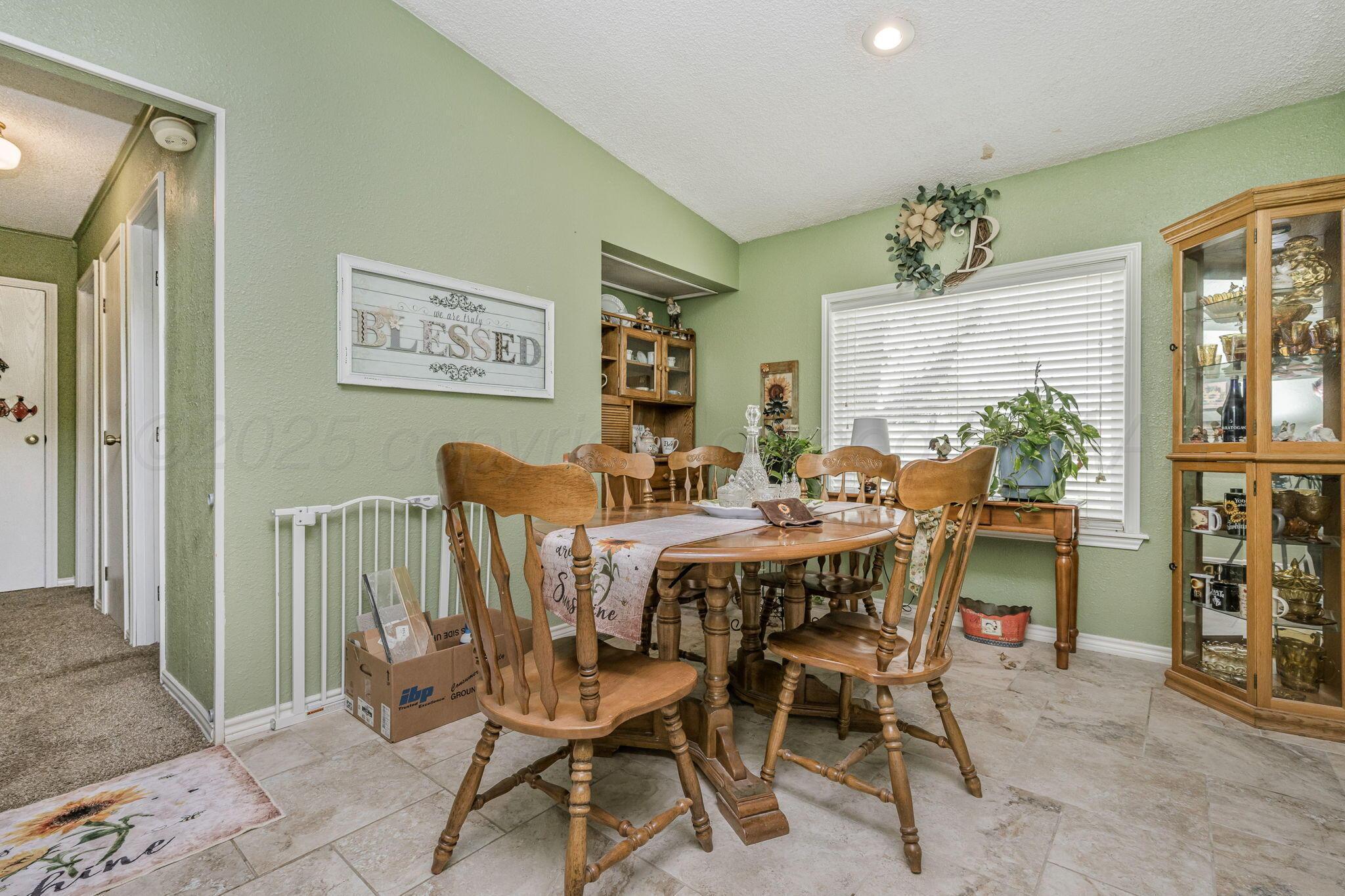 1330 Lions Street Property Photo 8