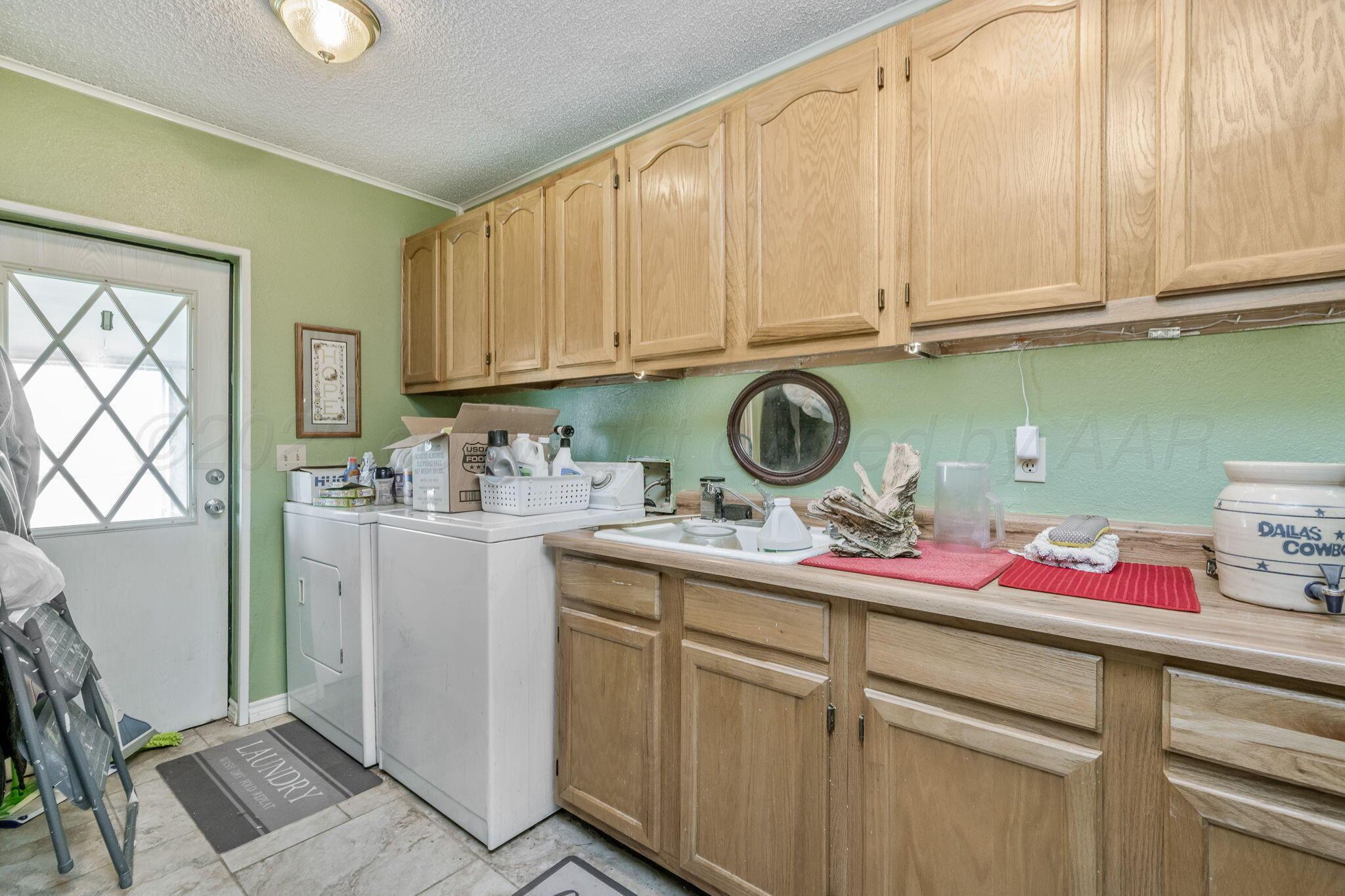 1330 Lions Street Property Photo 16