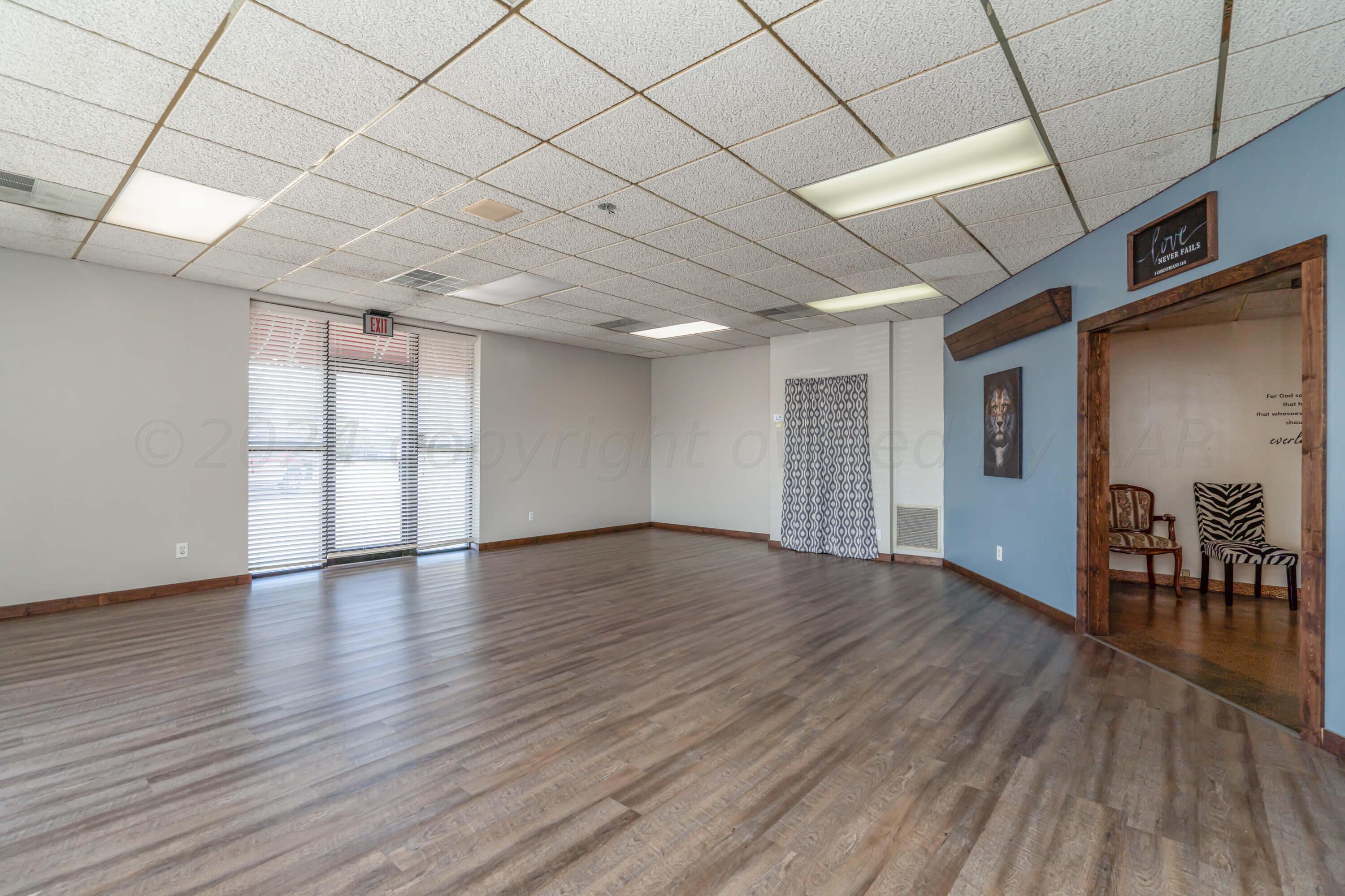 701 S Cedar Street Property Photo 10