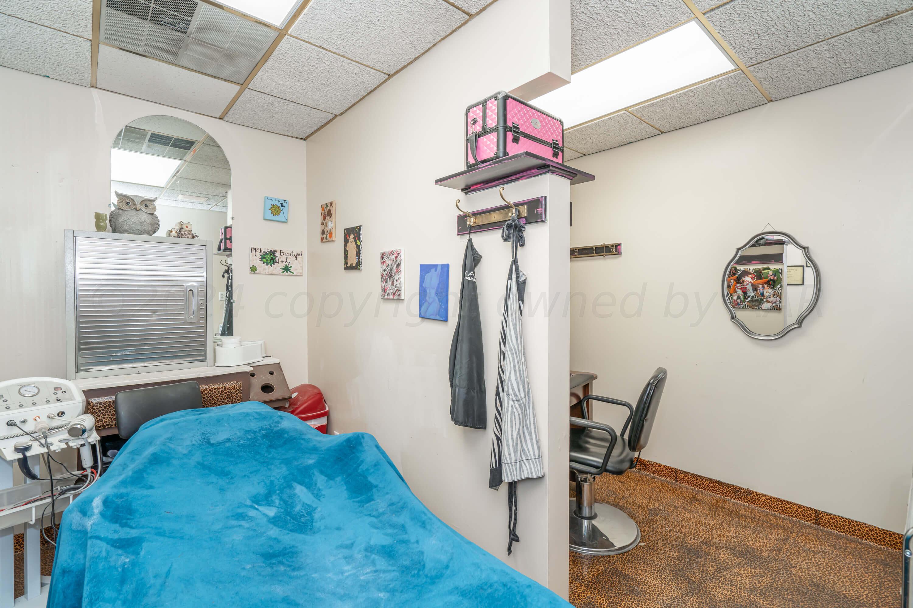 701 S Cedar Street Property Photo 26