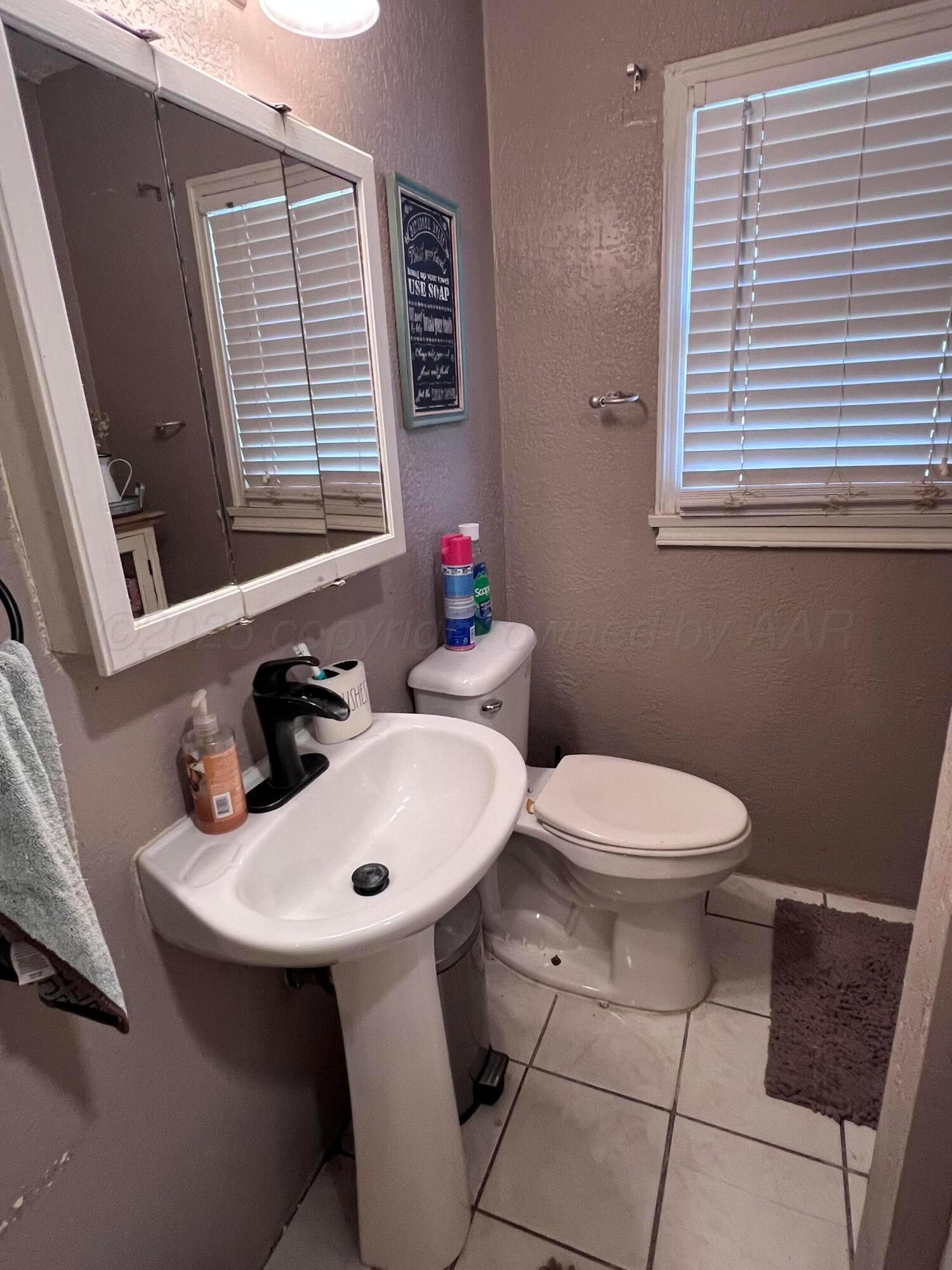 101 Ave B Property Photo 15
