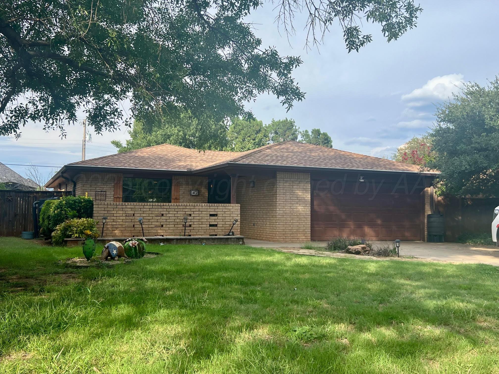 1402 Ave K Nw Property Photo 1