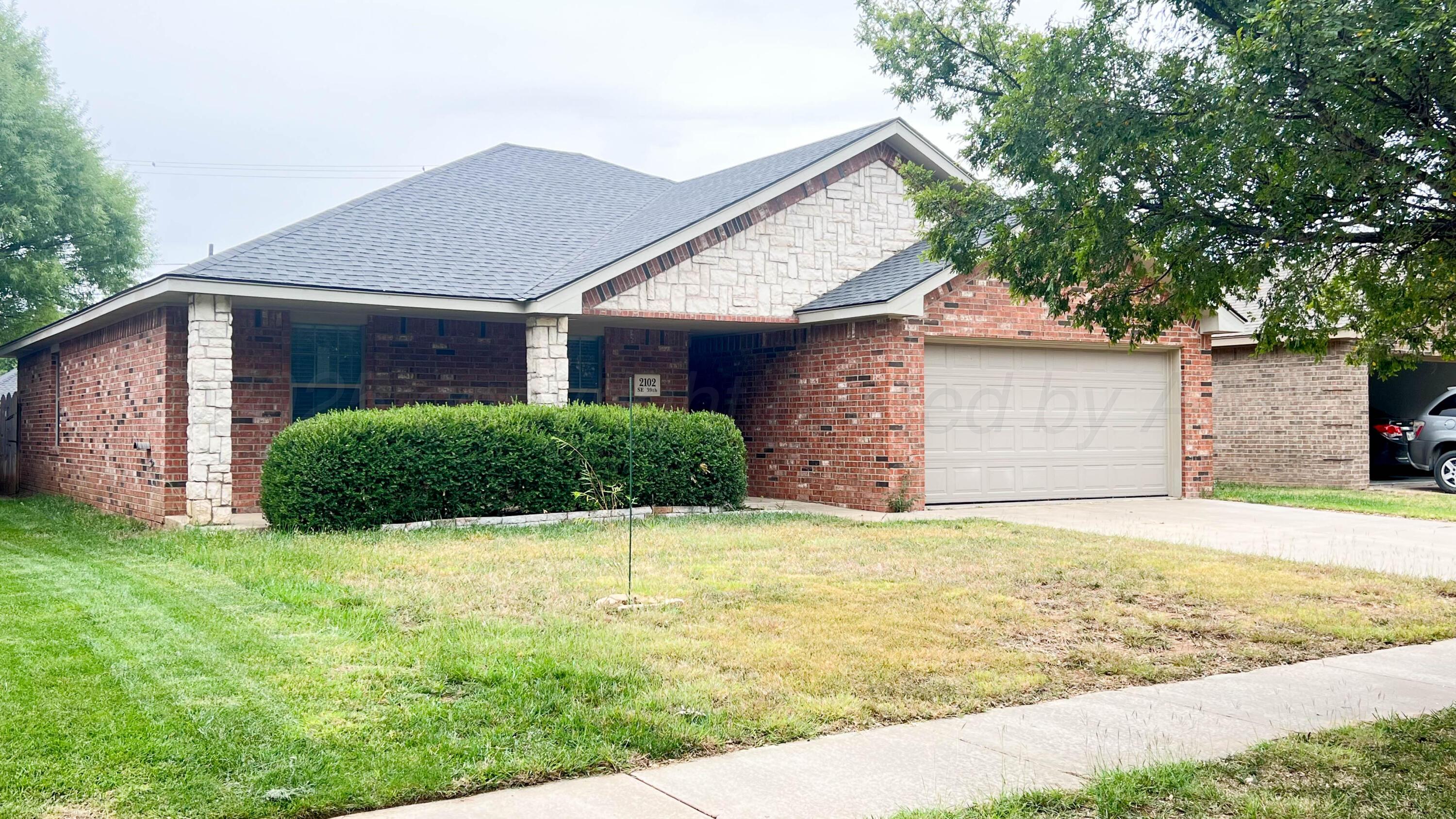 2102 Se 39th Avenue Property Photo 1