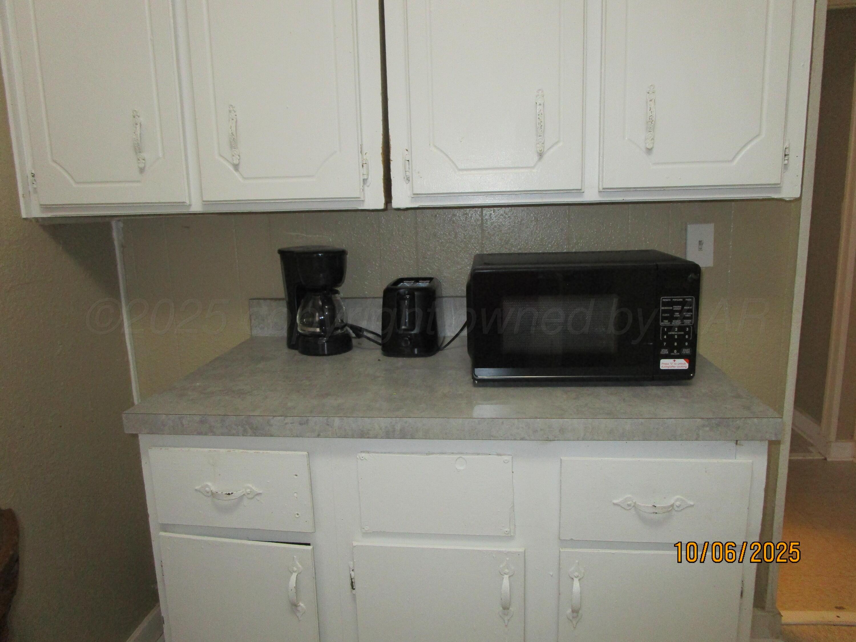607 W Wilson, 2 Property Photo 4