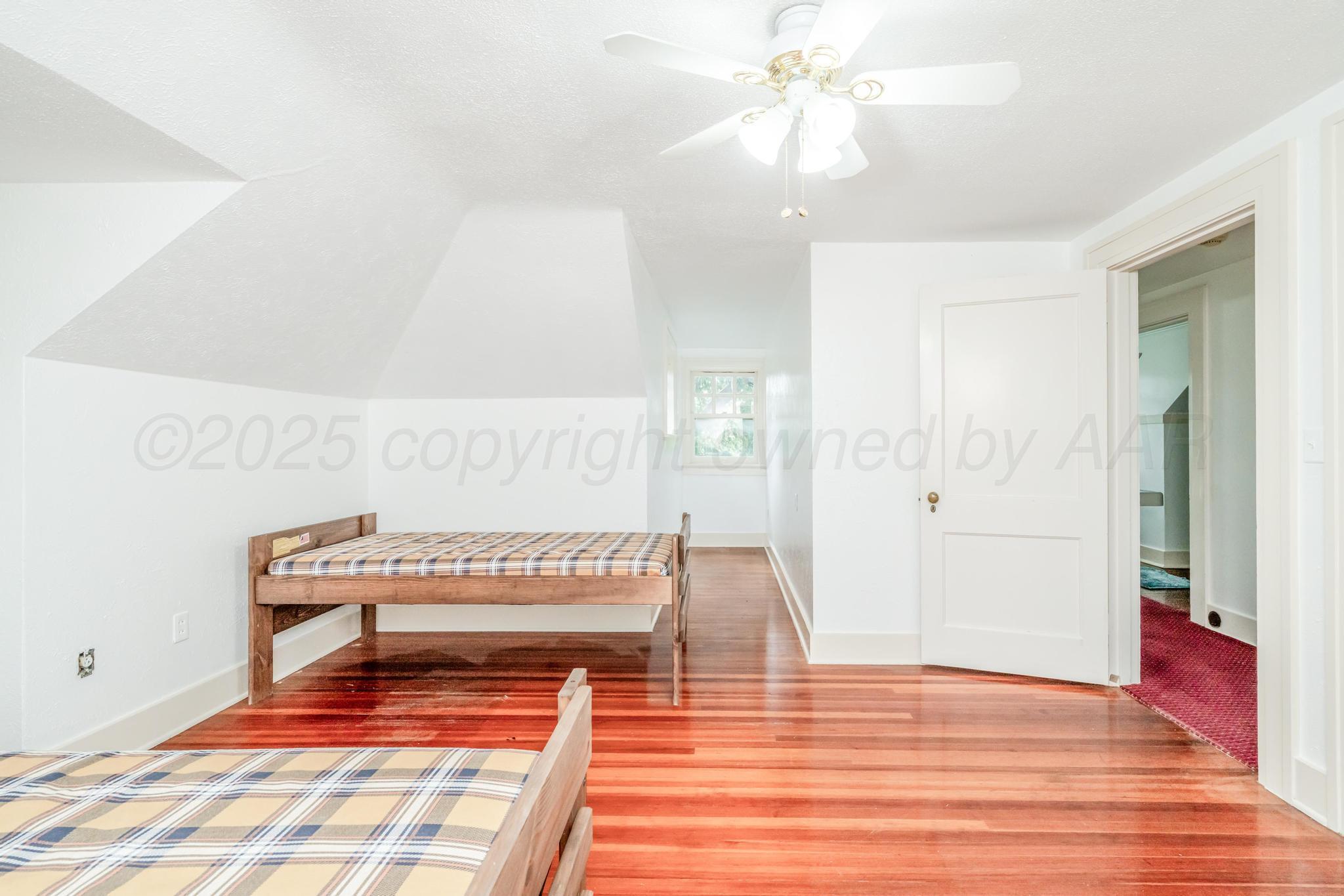 1608 S Polk Street Property Photo 28