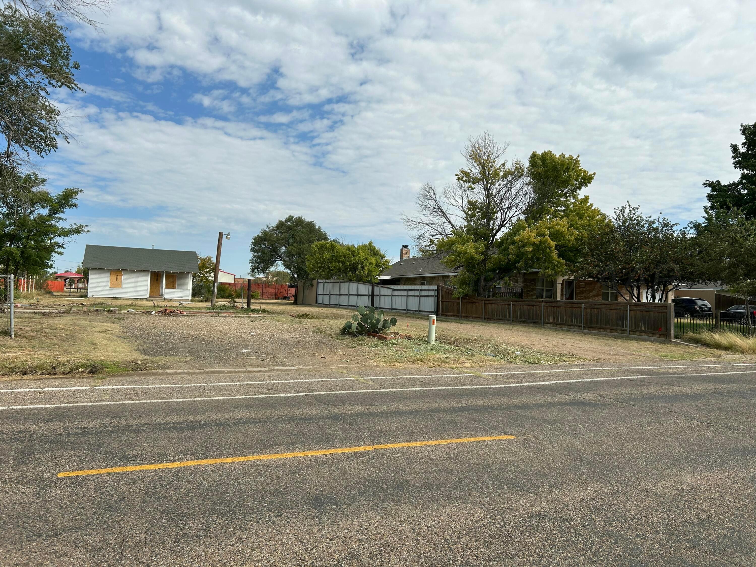Se 27th Avenue Property Photo 4