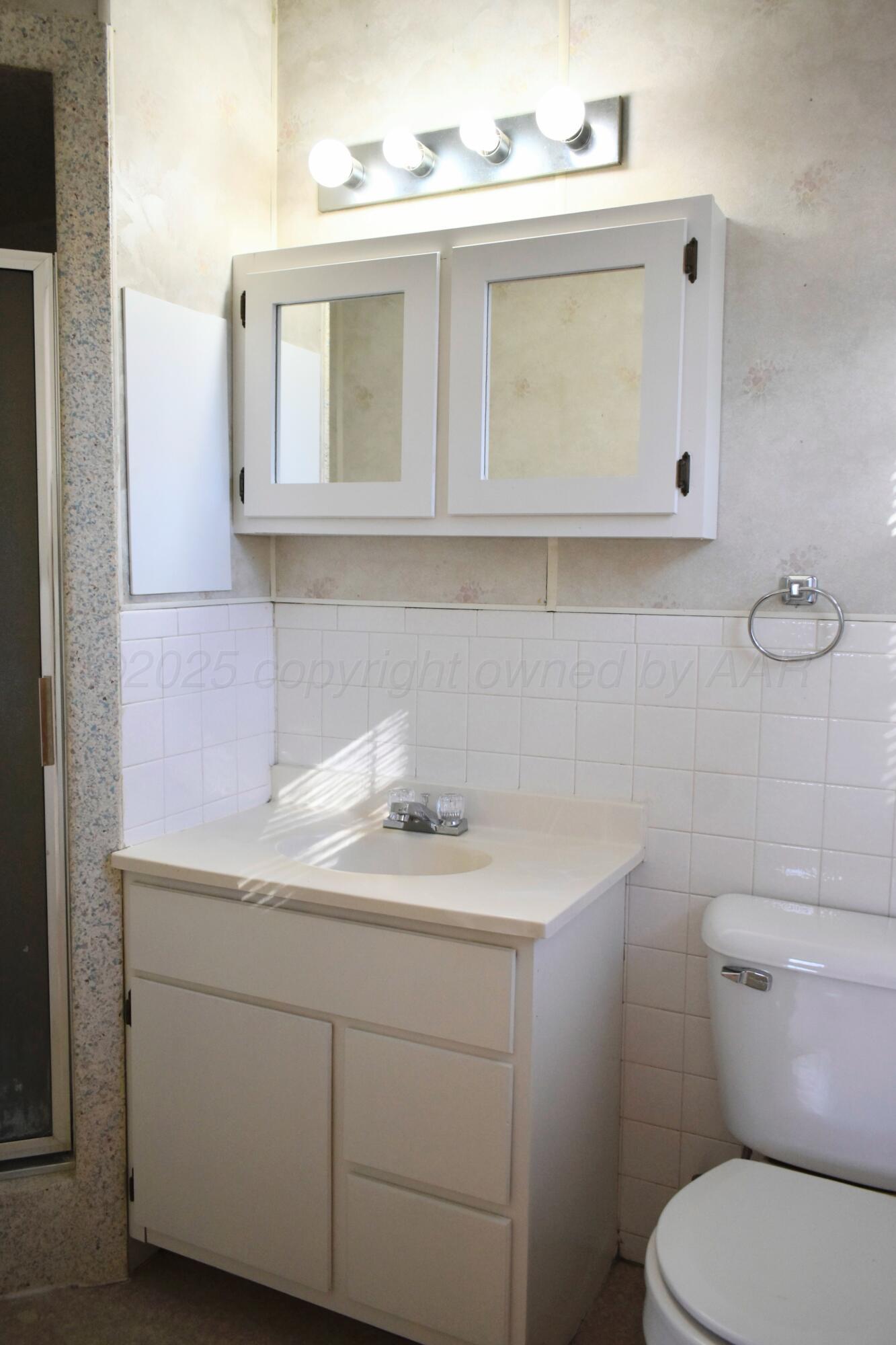 517 Ave J Property Photo 12