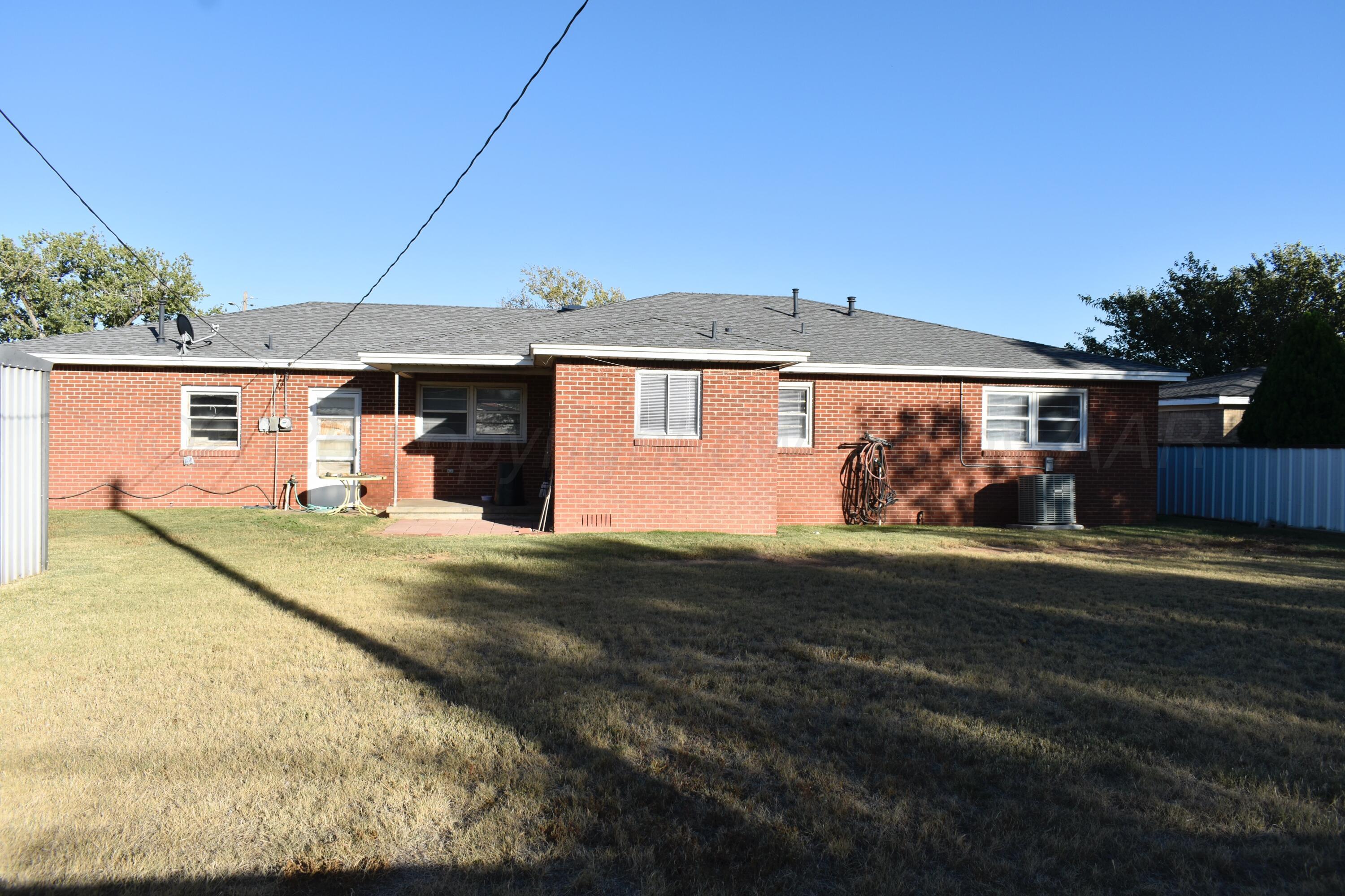517 Ave J Property Photo 18