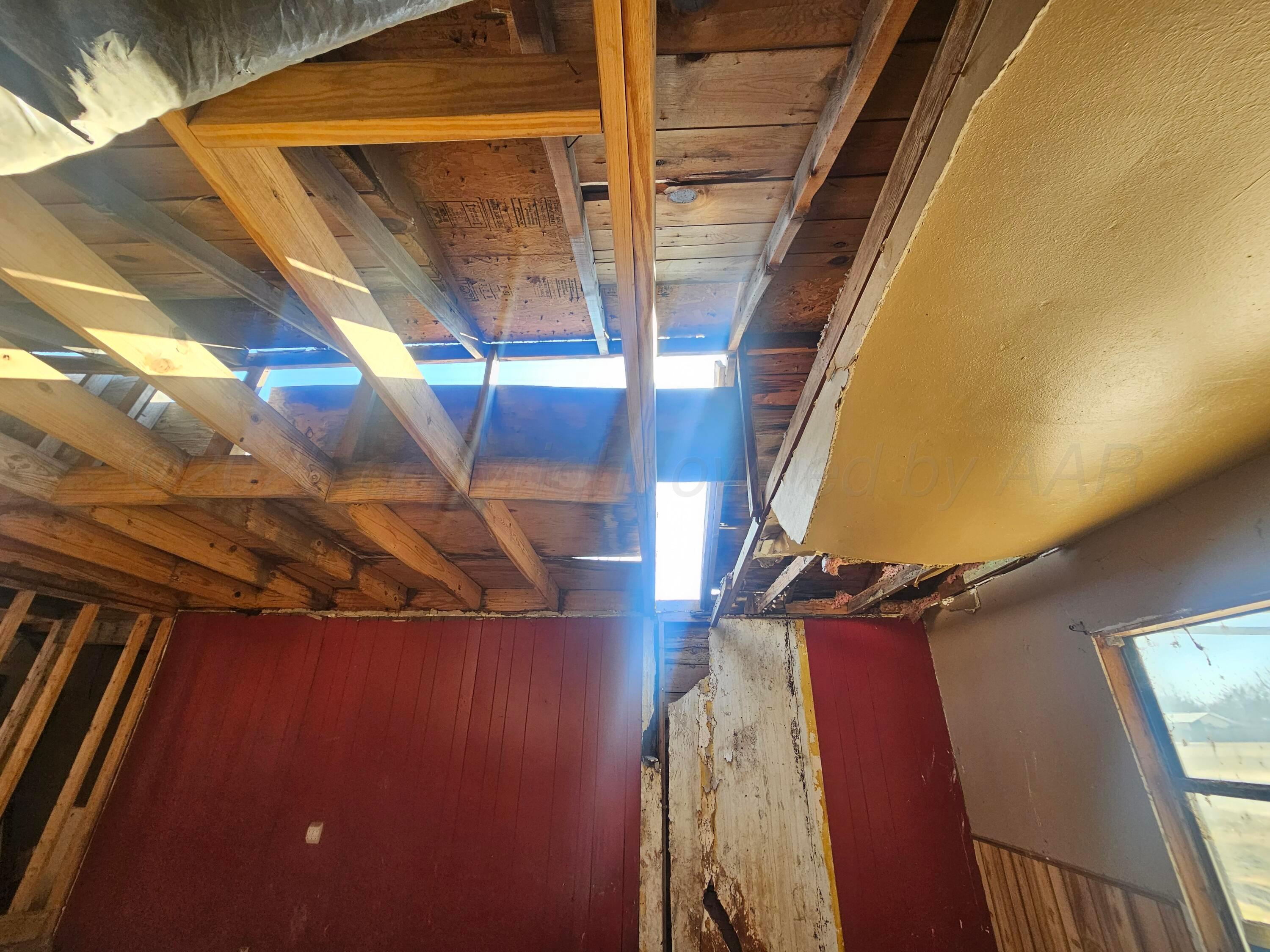 520 Gray Street Property Photo 2