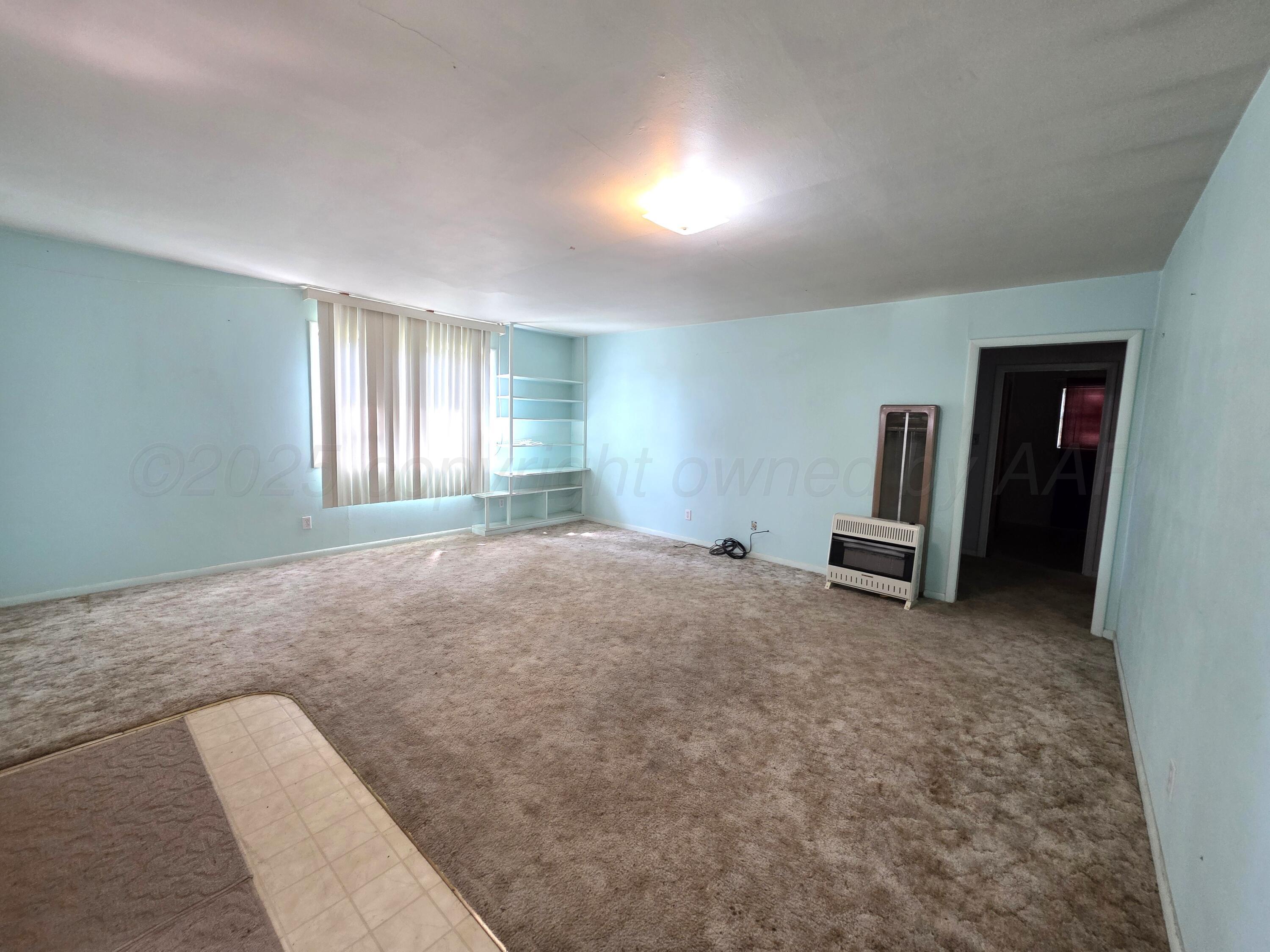 409 Heasley Street Property Photo 3