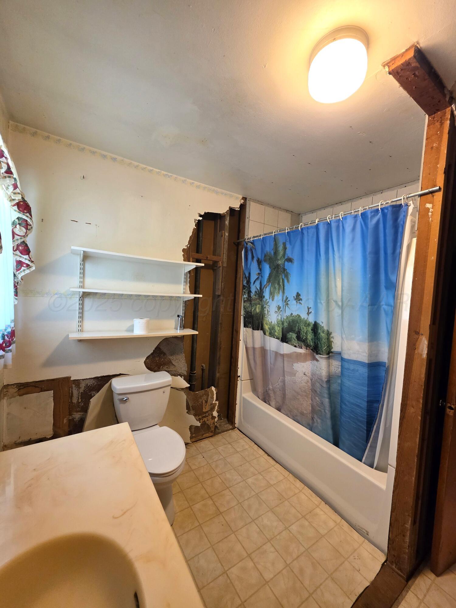 409 Heasley Street Property Photo 11