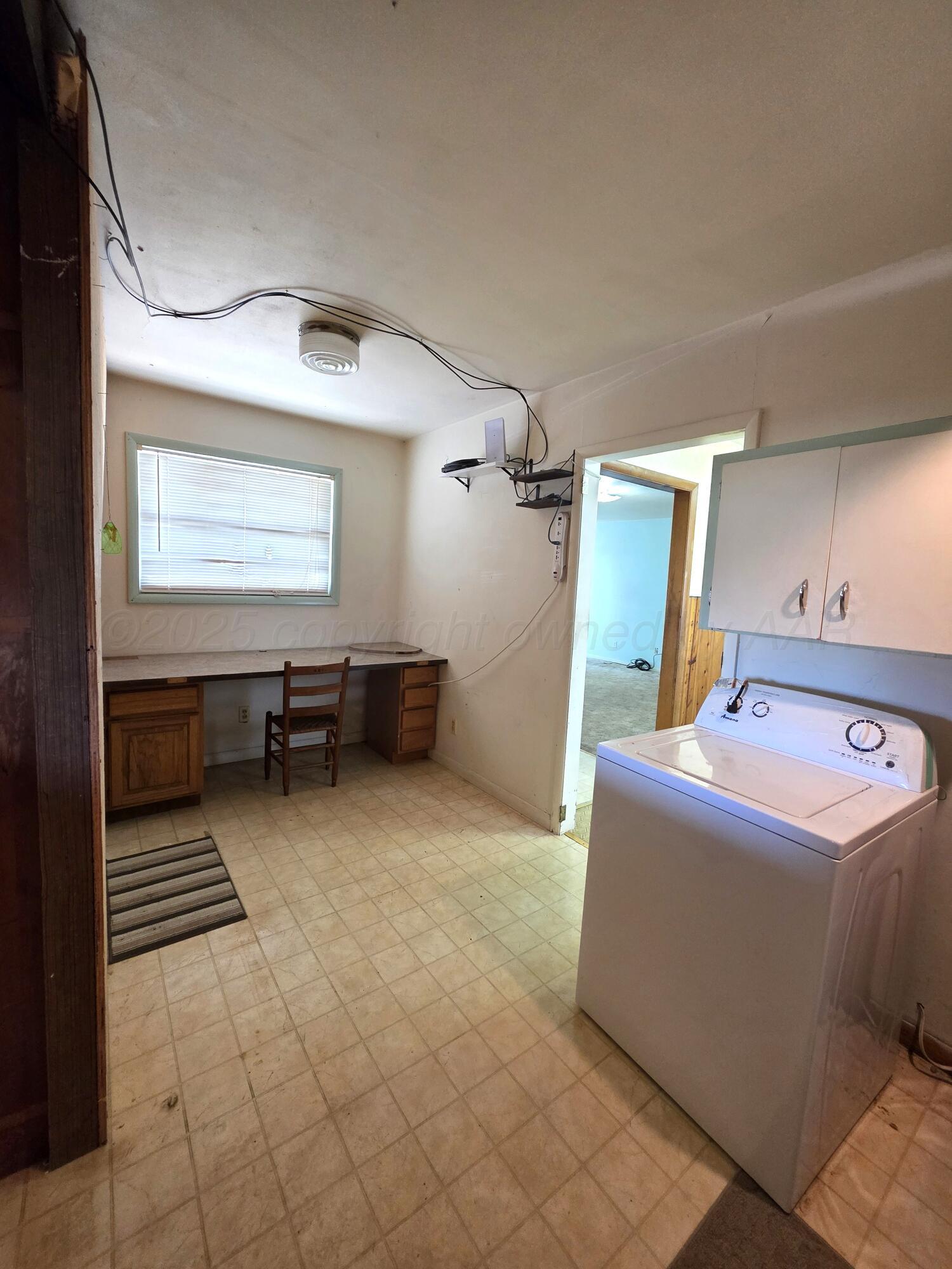 409 Heasley Street Property Photo 18