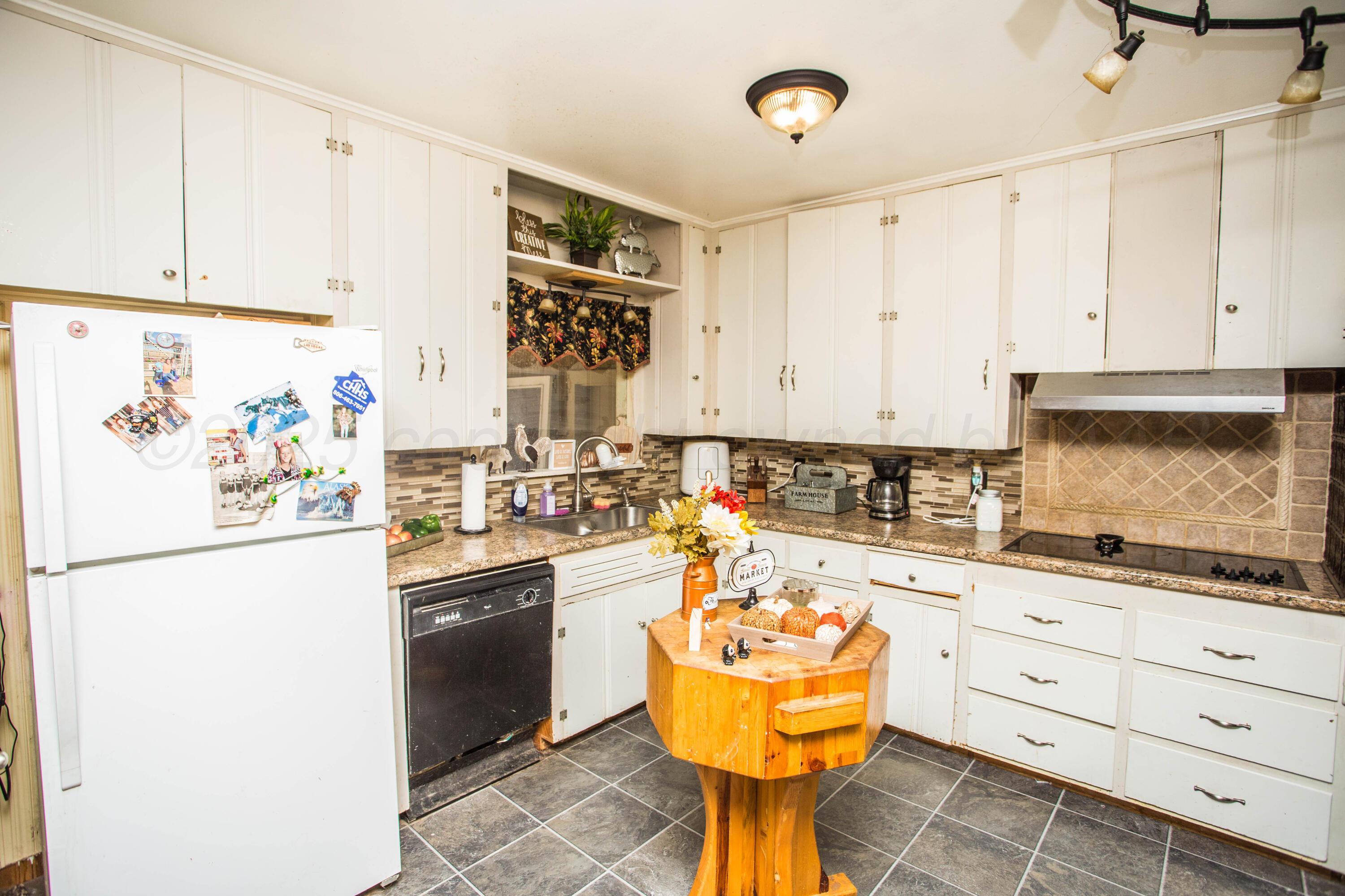 50 Fannin Drive Property Photo 16