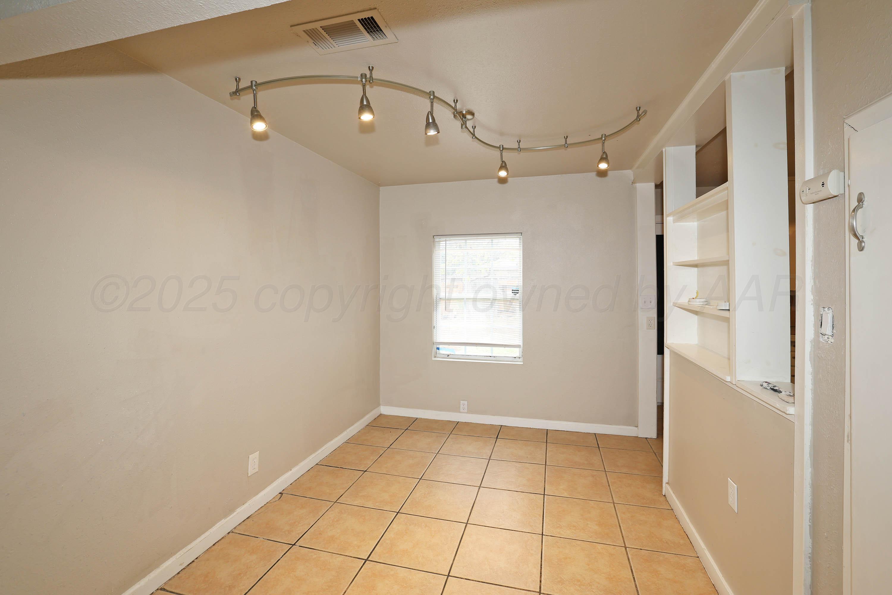 1908 S Fannin Street Property Photo 3