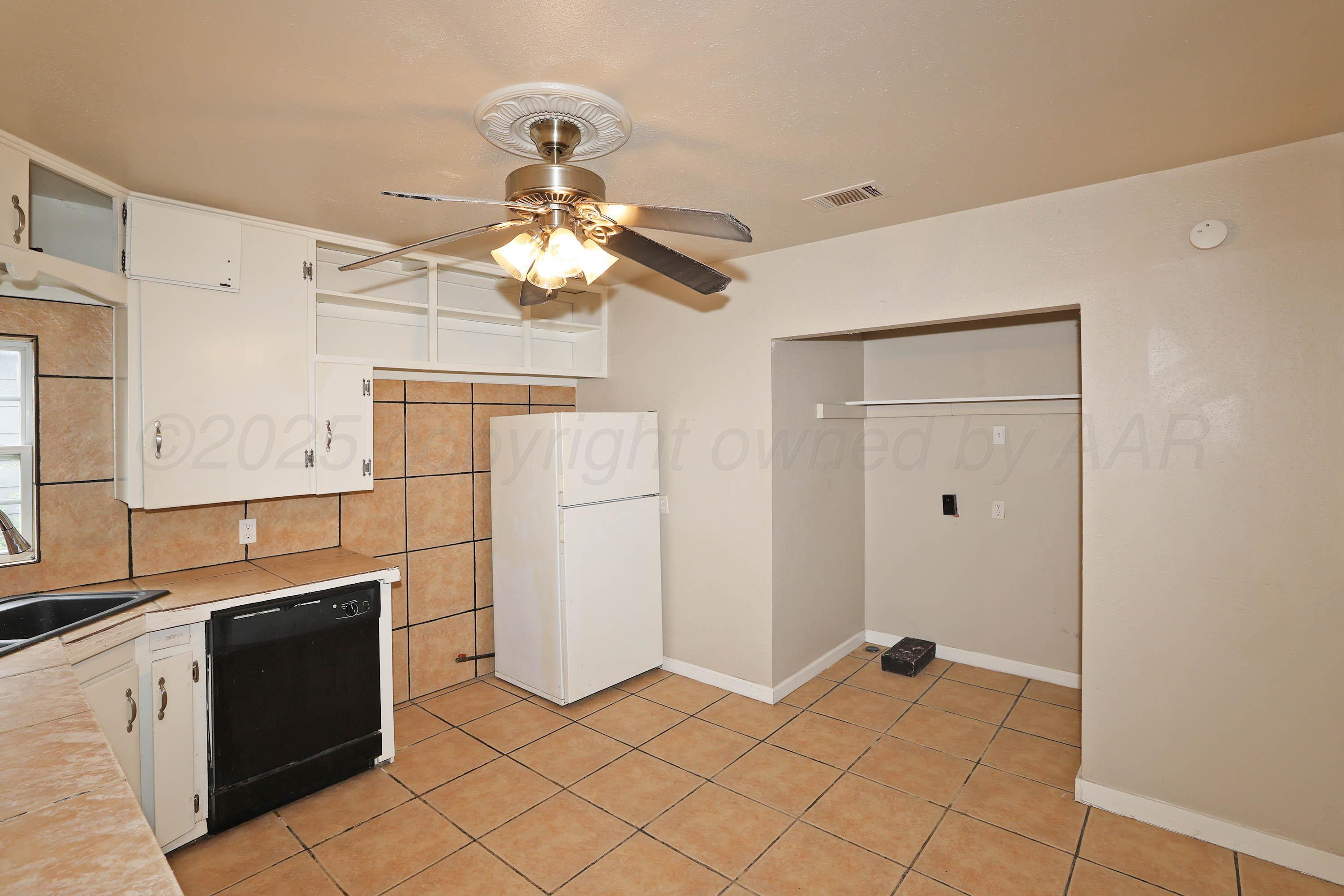 1908 S Fannin Street Property Photo 8