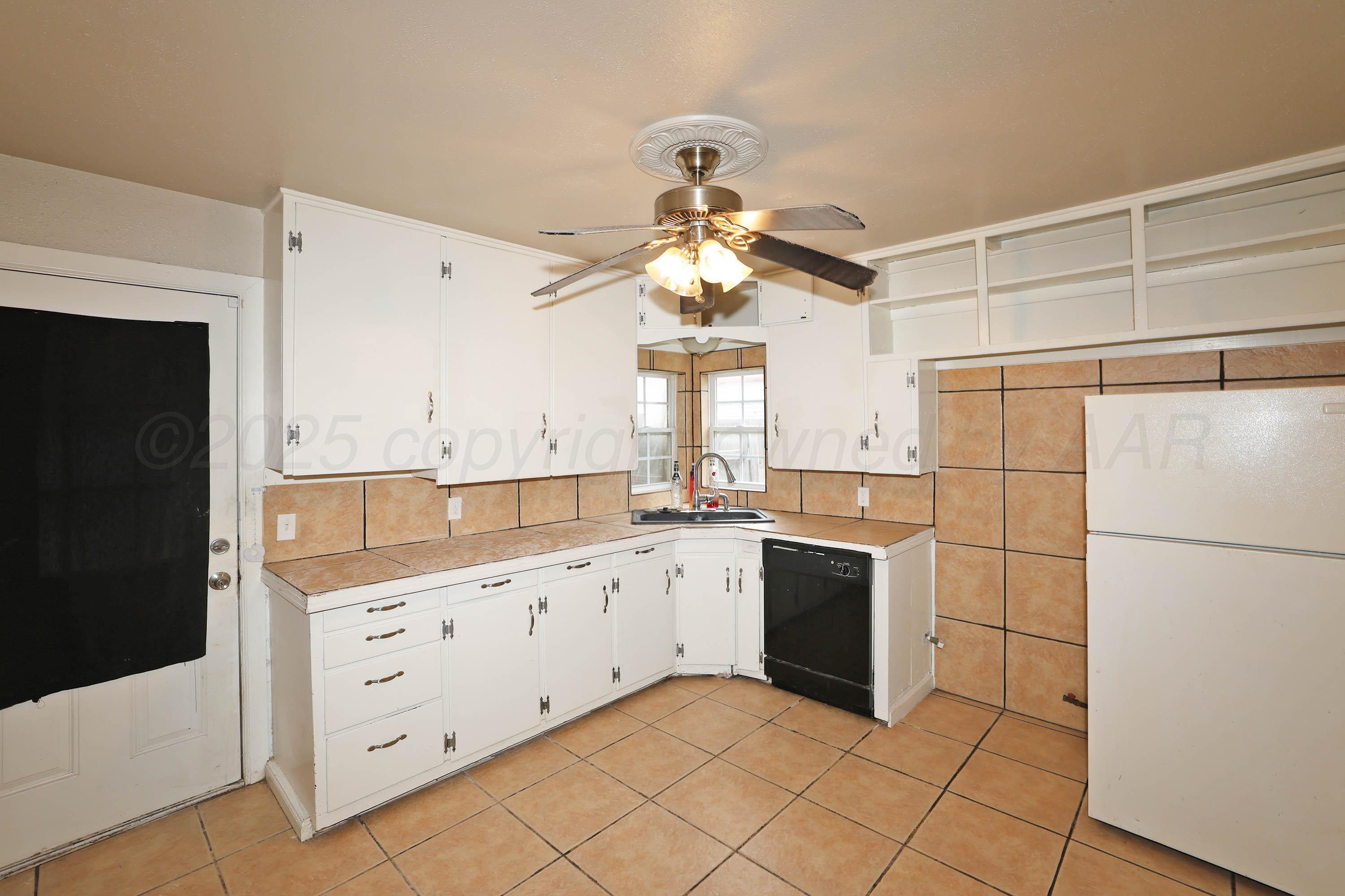 1908 S Fannin Street Property Photo 9