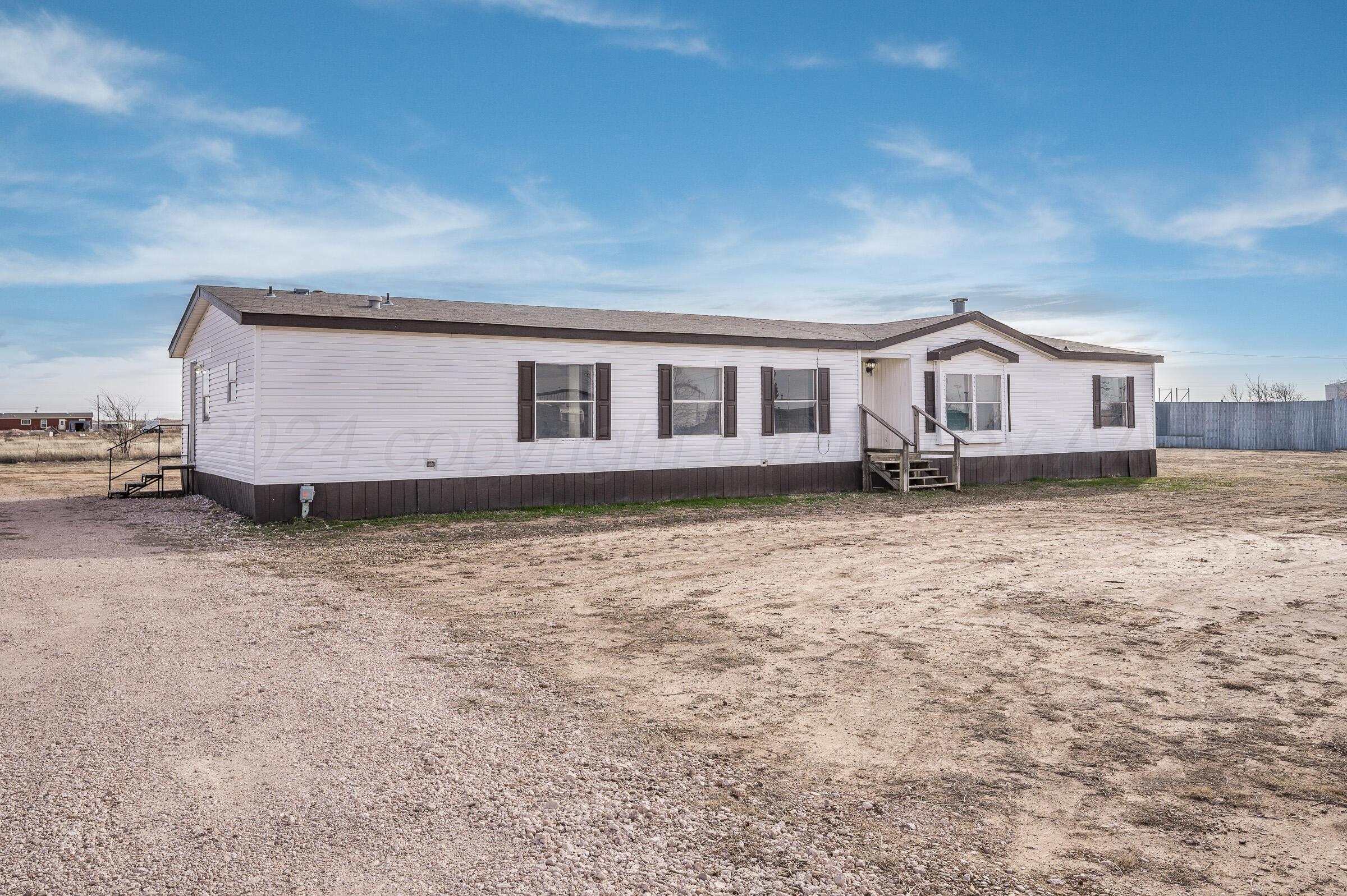 17601 Betty Boulevard Property Photo