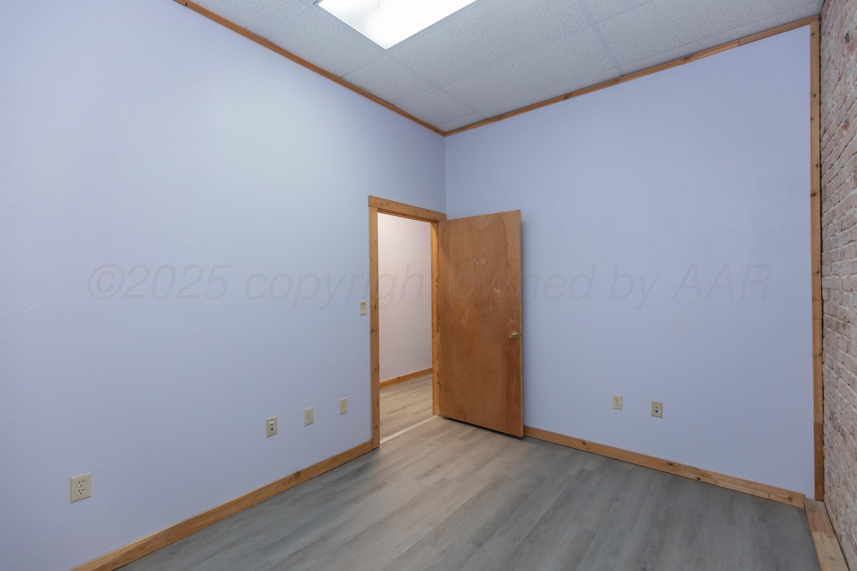 211 N Main Street Property Photo 17