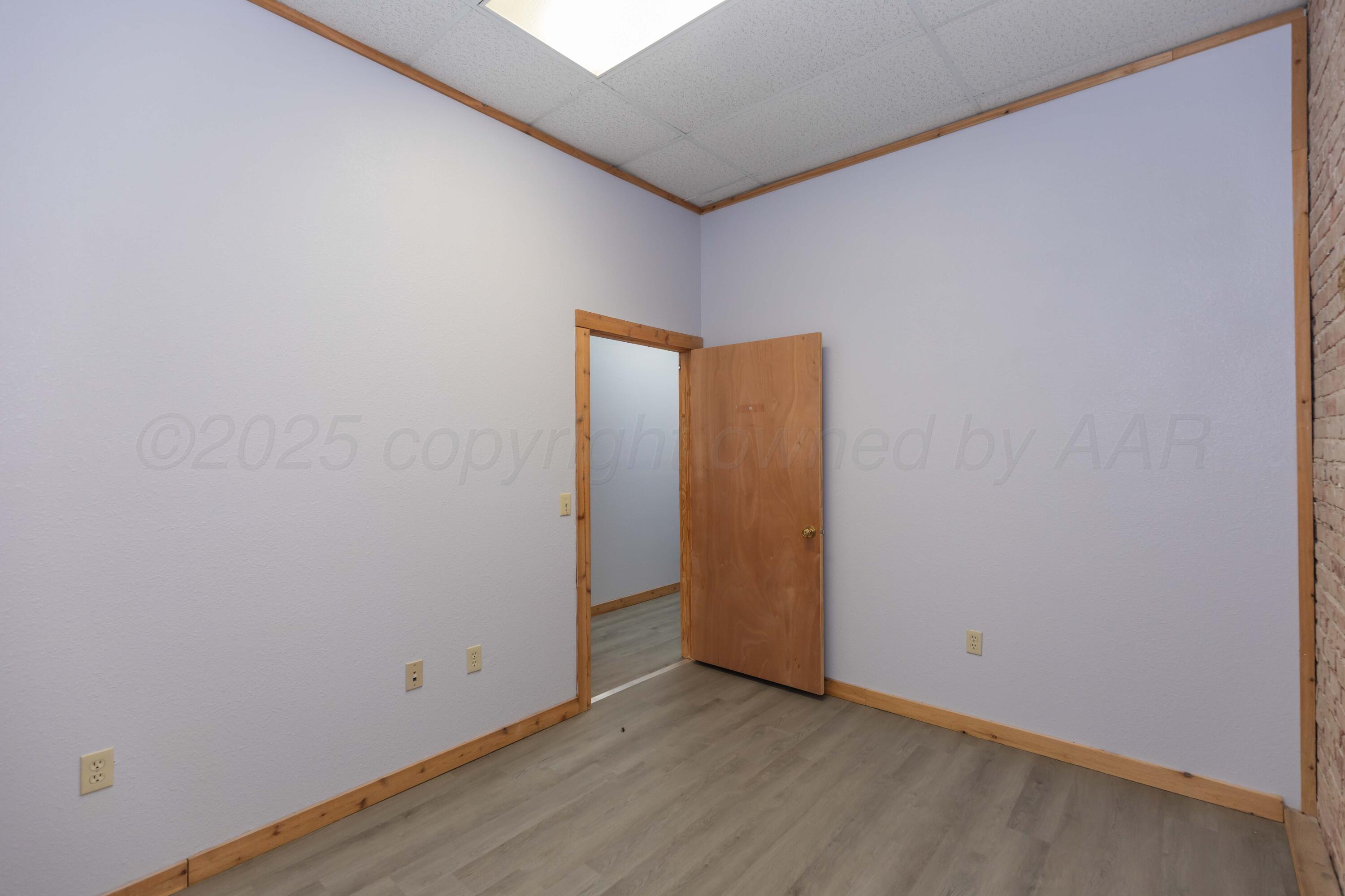 211 N Main Street Property Photo 23