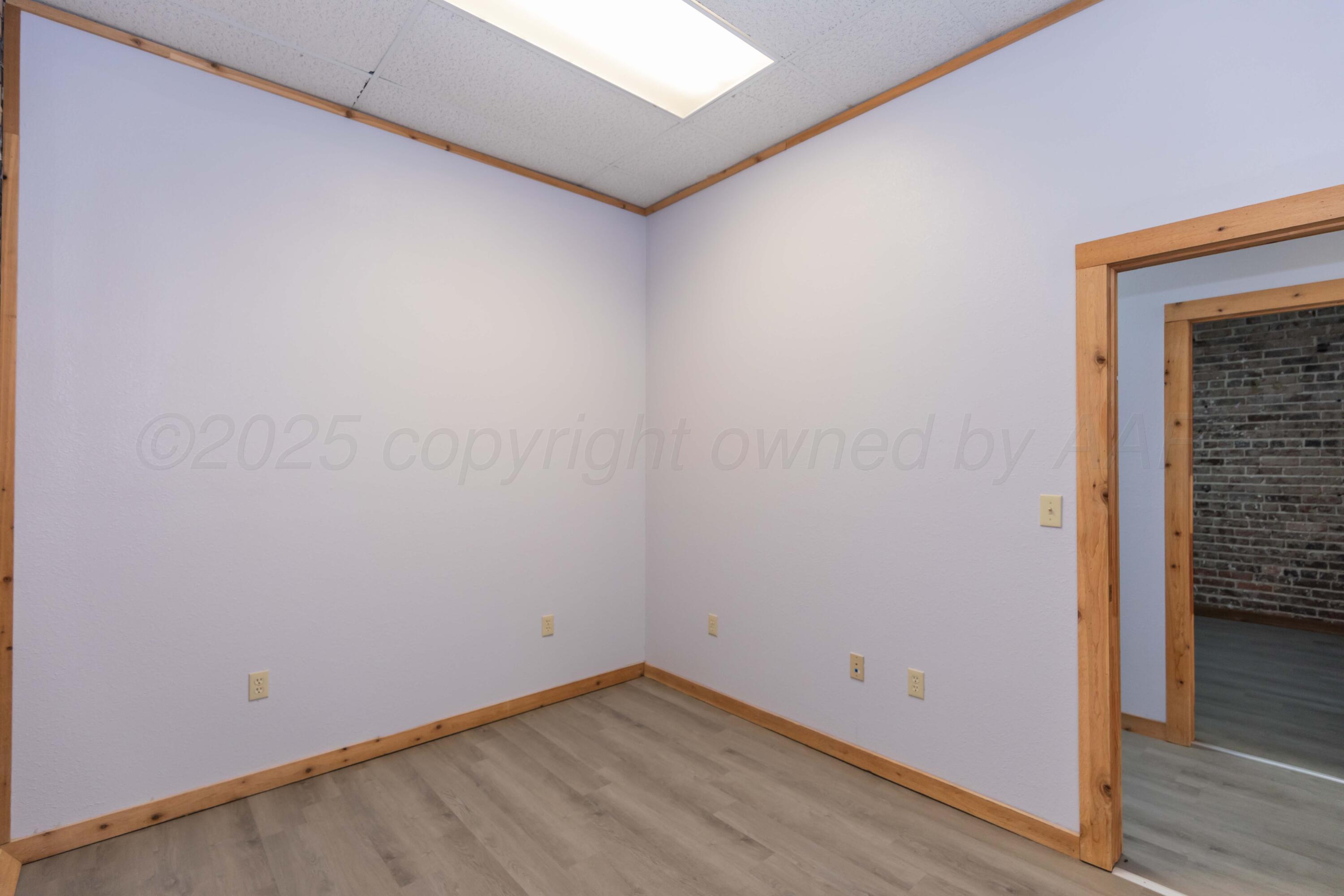 211 N Main Street Property Photo 27