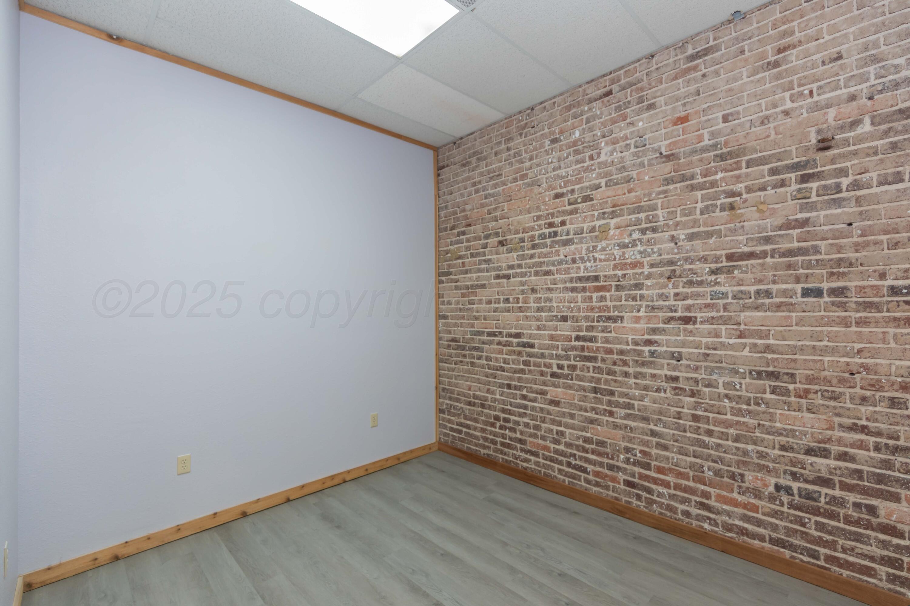 211 N Main Street Property Photo 29