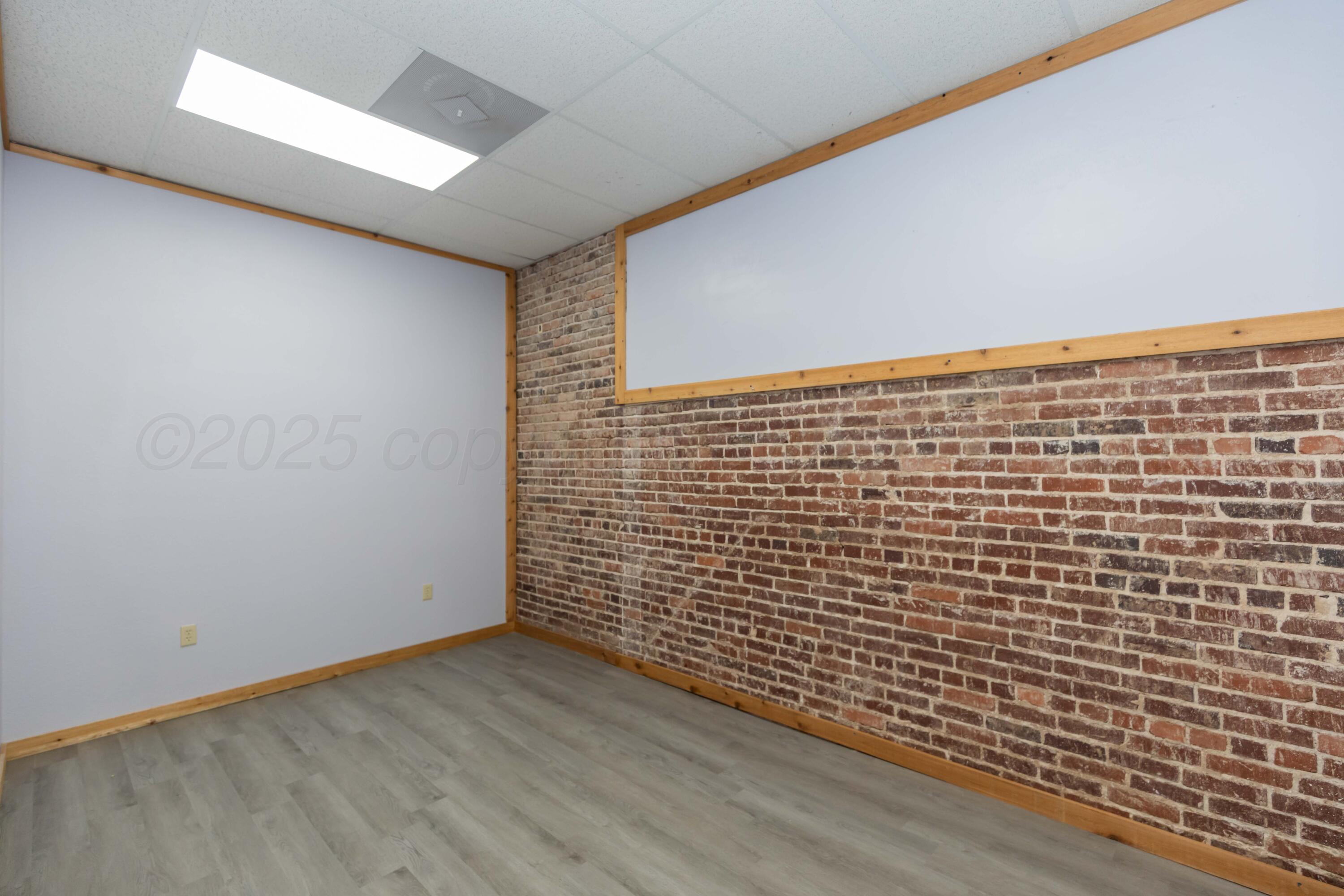211 N Main Street Property Photo 34