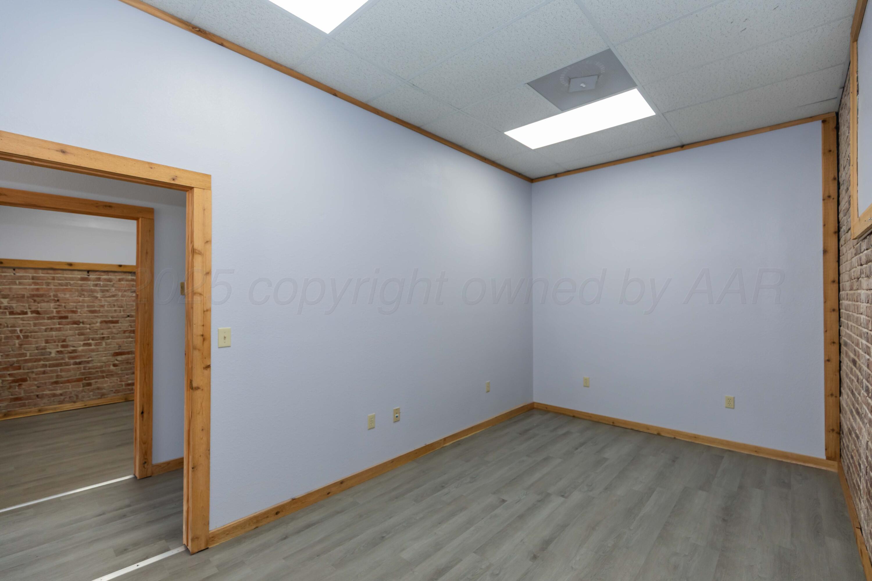 211 N Main Street Property Photo 35