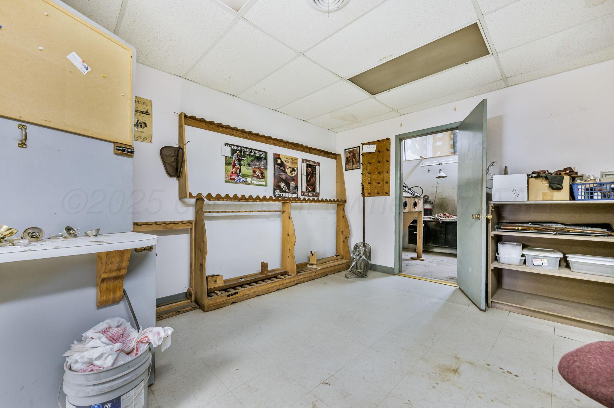 208 E Brown Street Property Photo 10