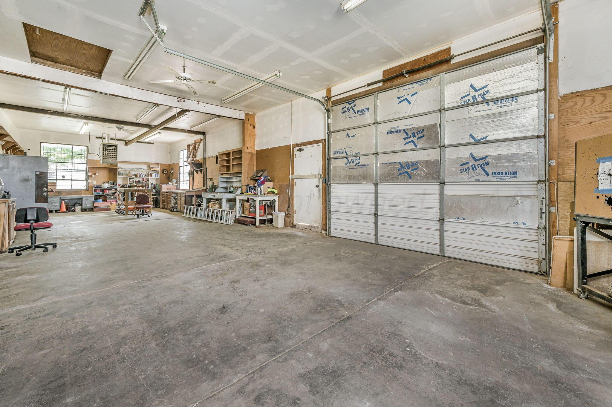 208 E Brown Street Property Photo 17