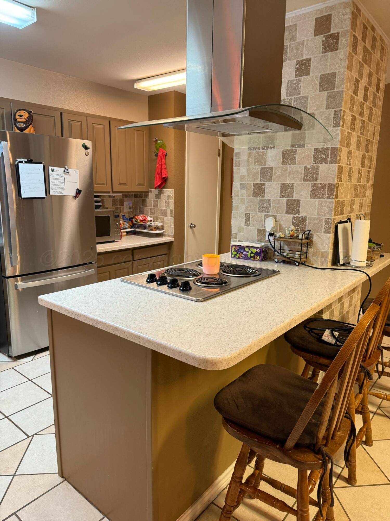 332 Douglas Street Property Photo 11