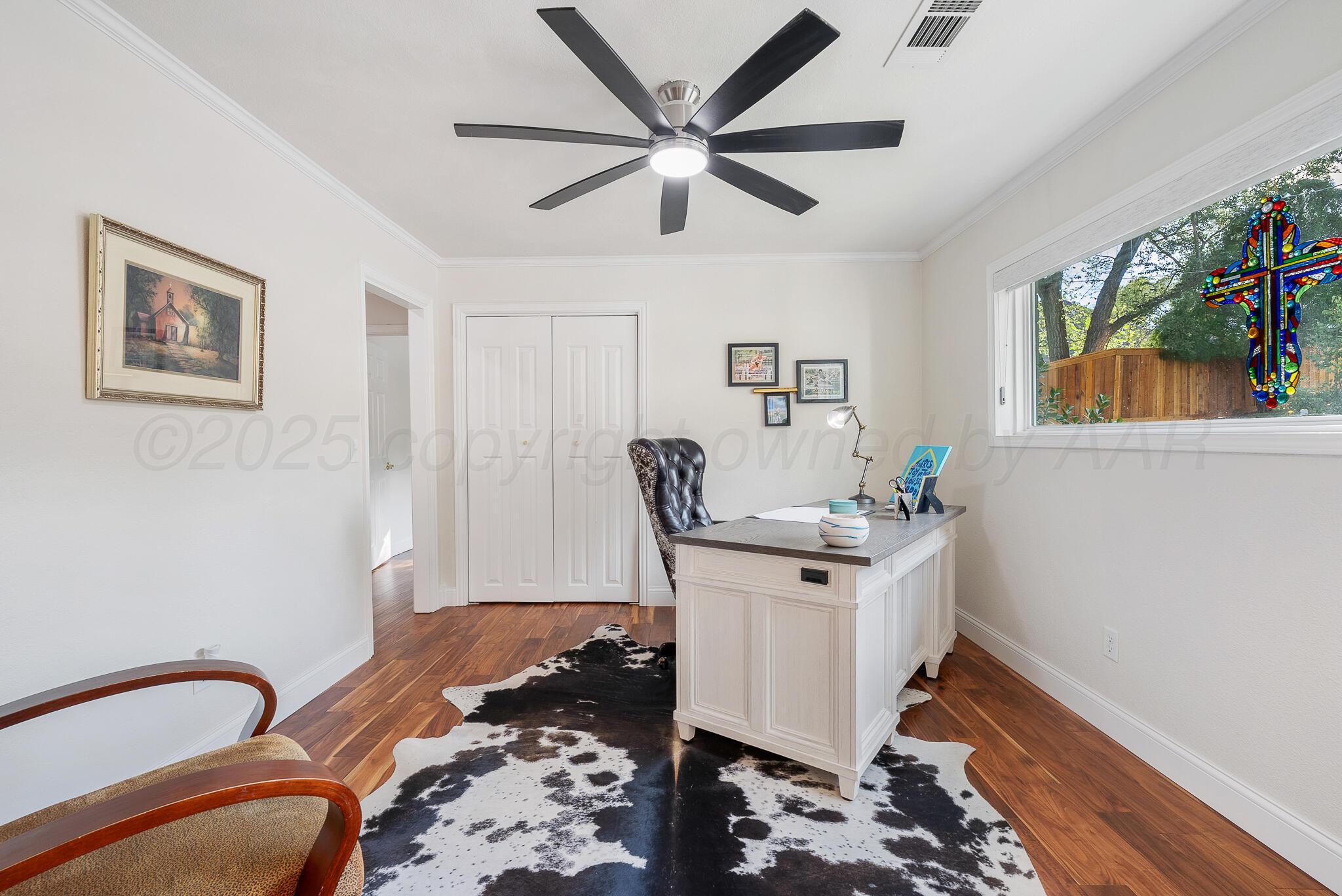 110 Caprock Lane Property Photo 6
