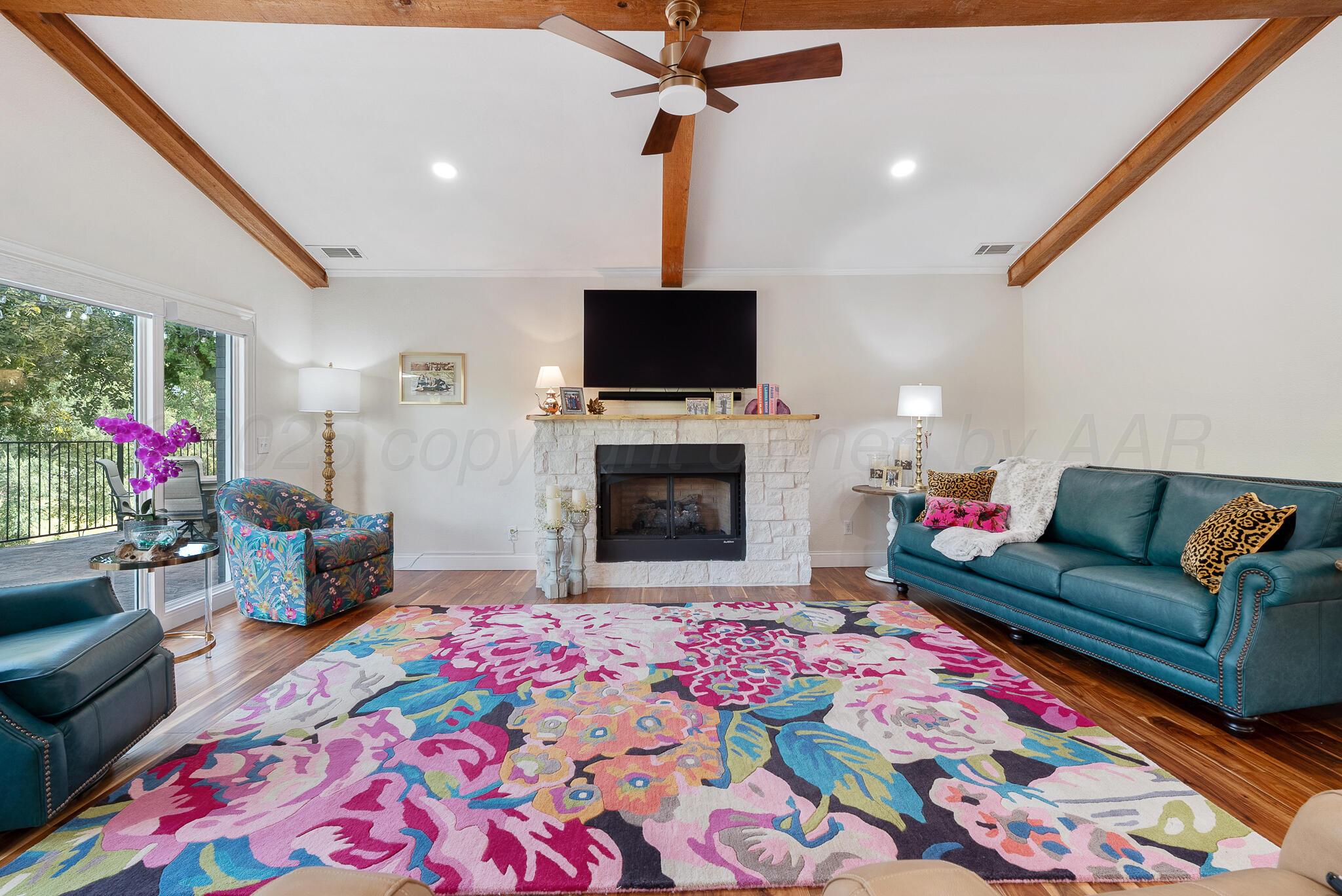 110 Caprock Lane Property Photo 7
