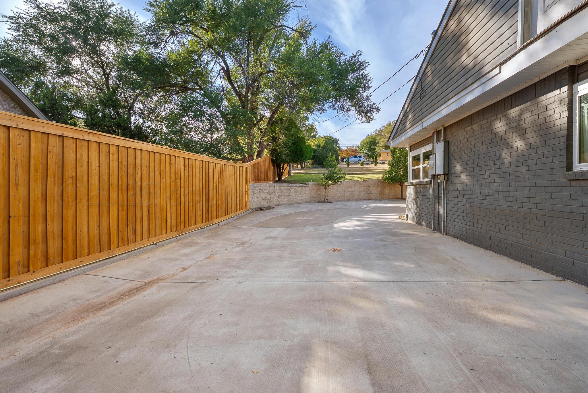 110 Caprock Lane Property Photo 35