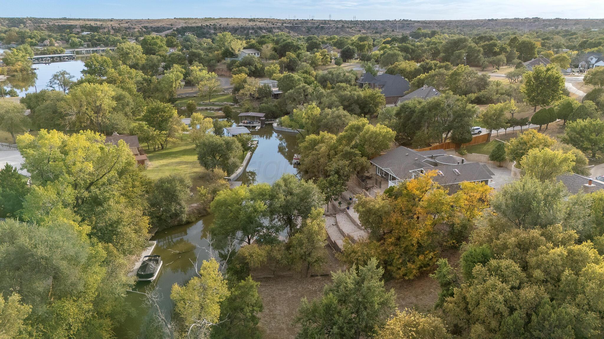 110 Caprock Lane Property Photo 43