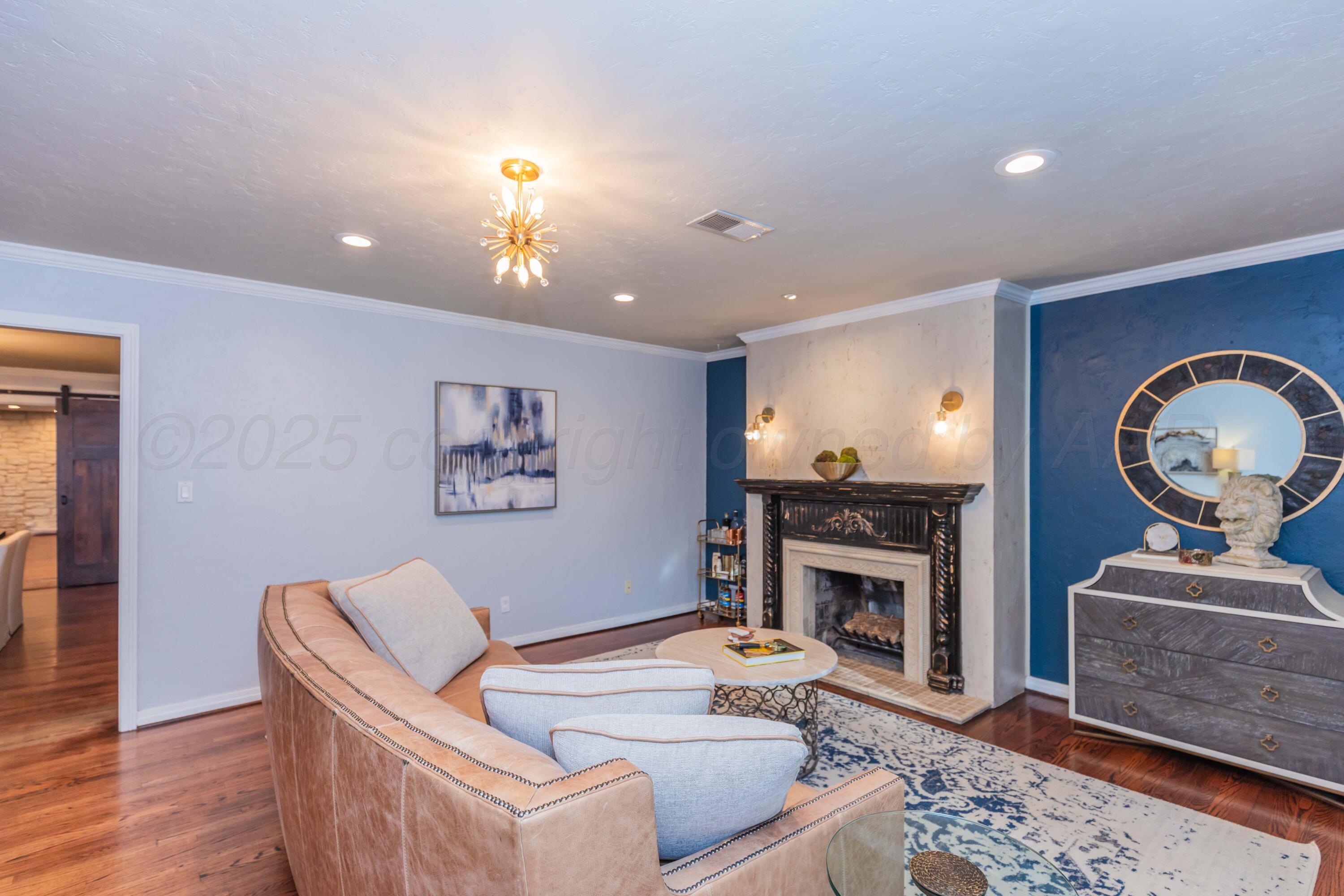 2608 Bowie Street Property Photo 7