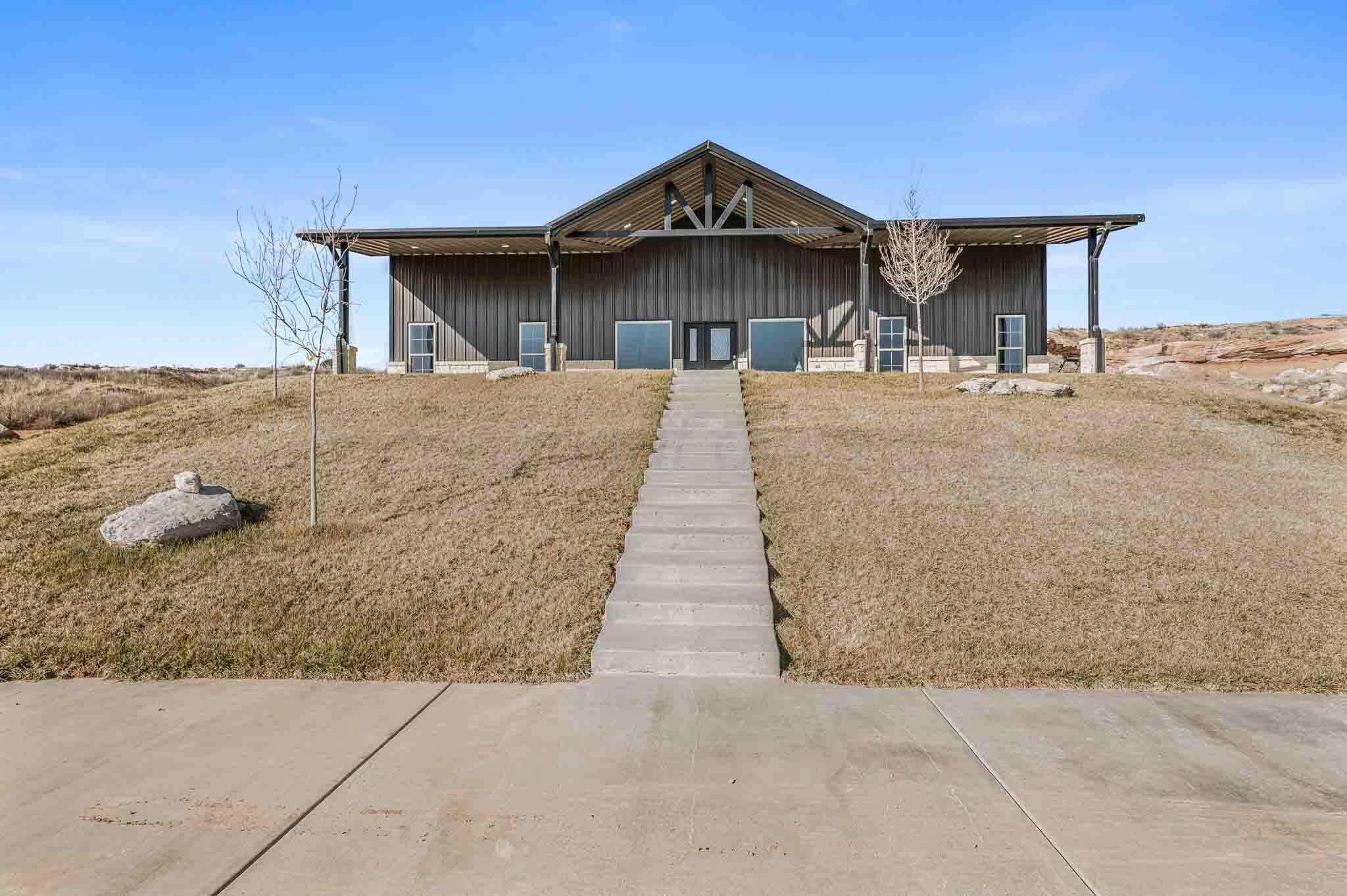 18501 Gold Road Property Photo 1