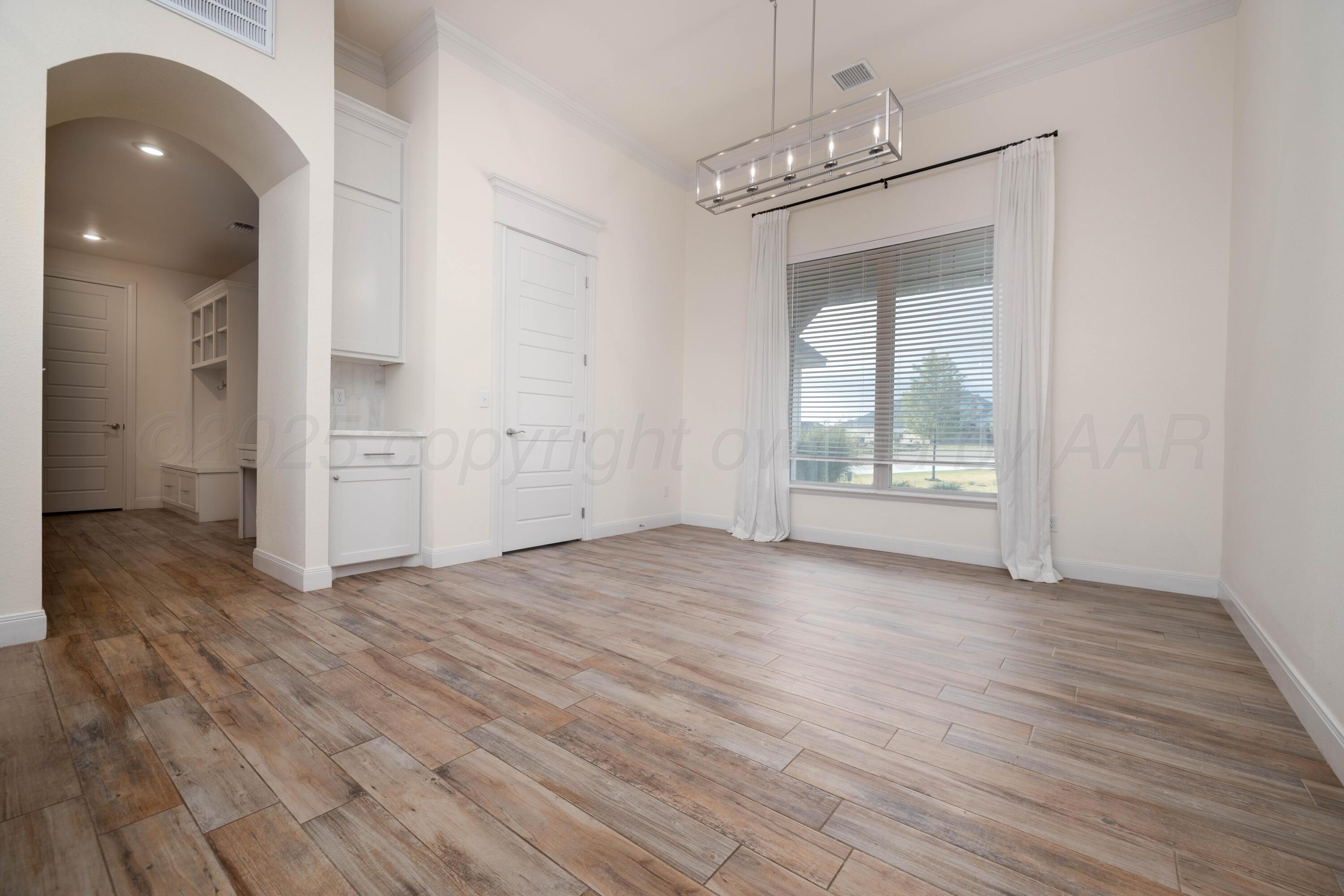 19350 Falcon Ridge Road Property Photo 11