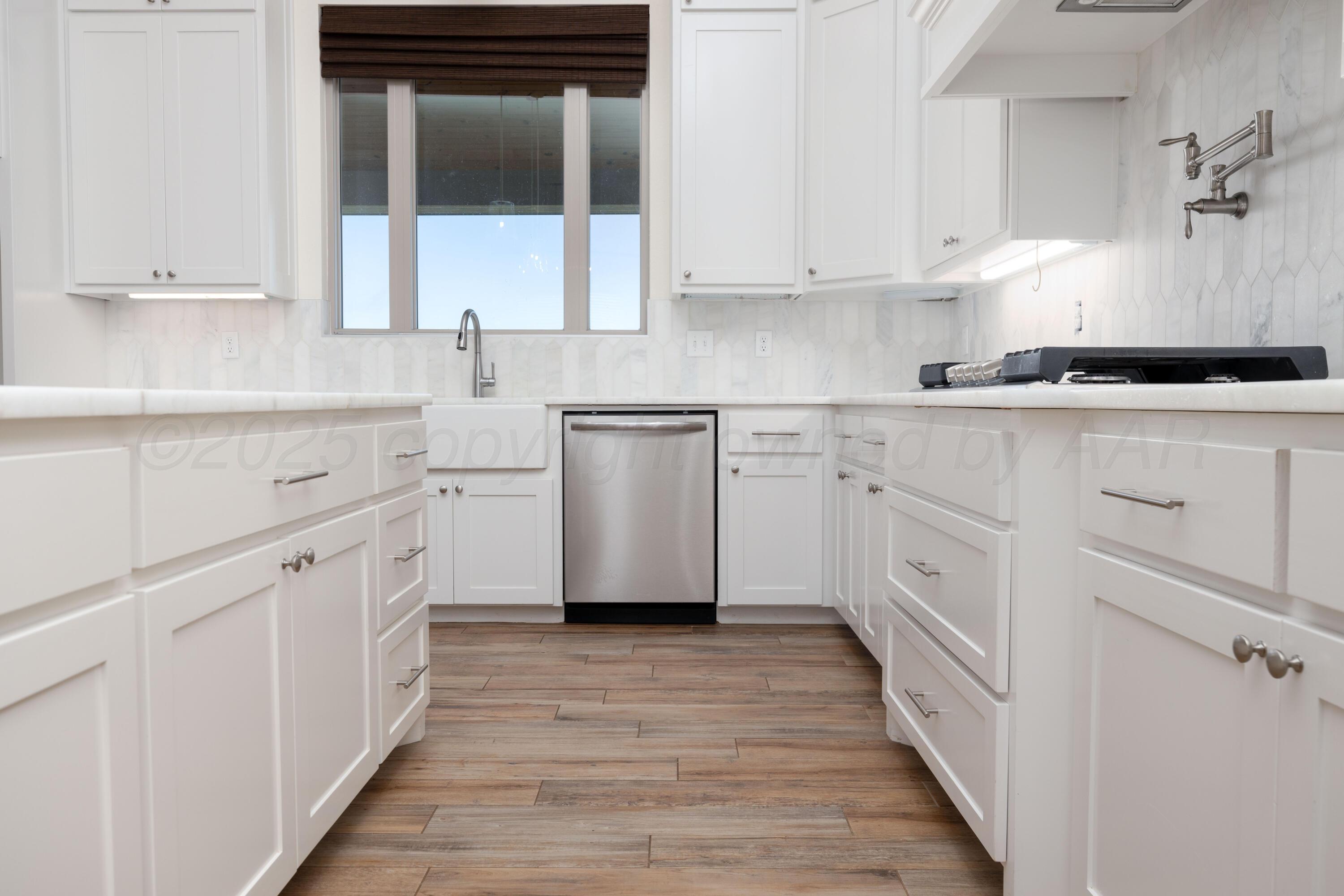 19350 Falcon Ridge Road Property Photo 14