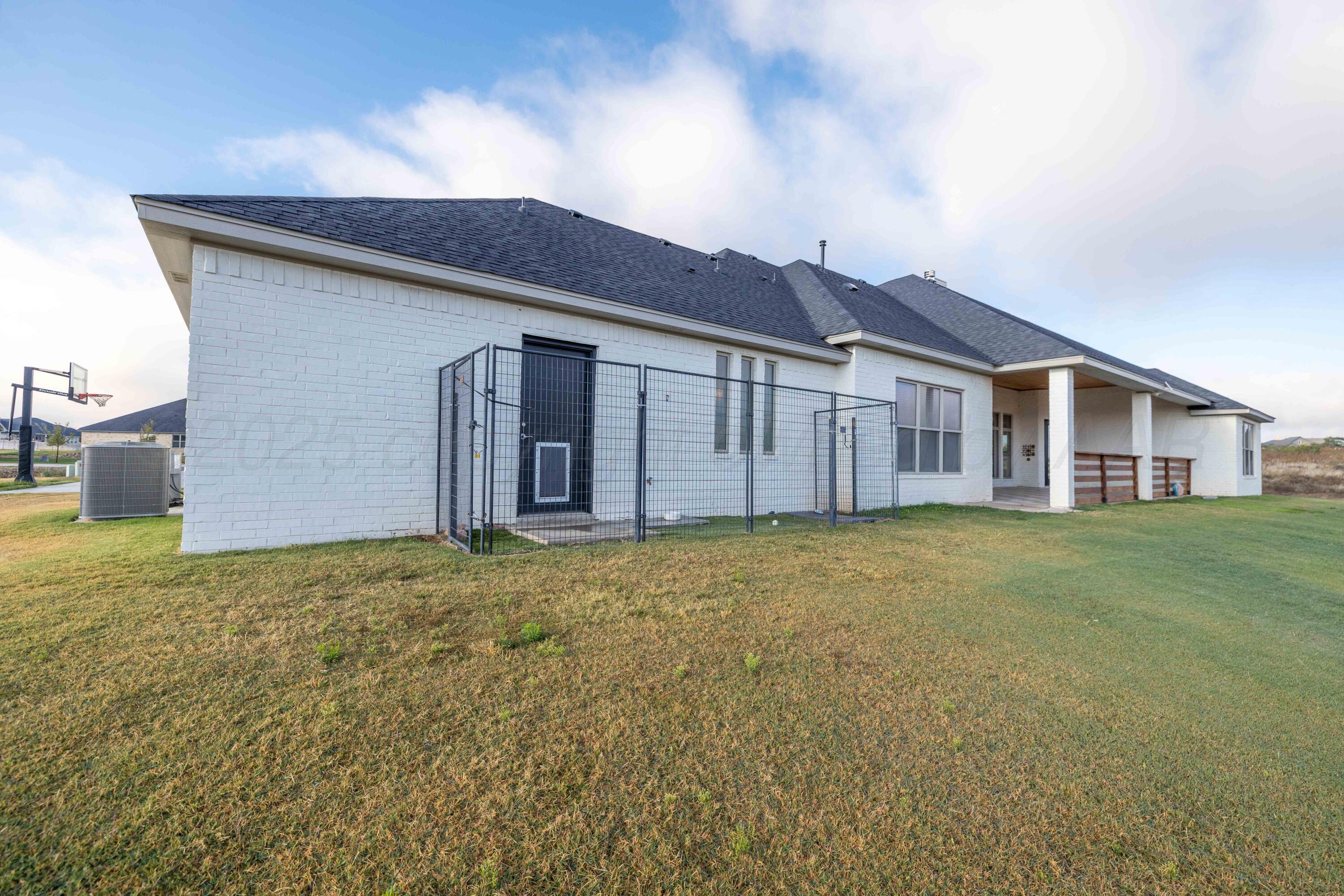 19350 Falcon Ridge Road Property Photo 40