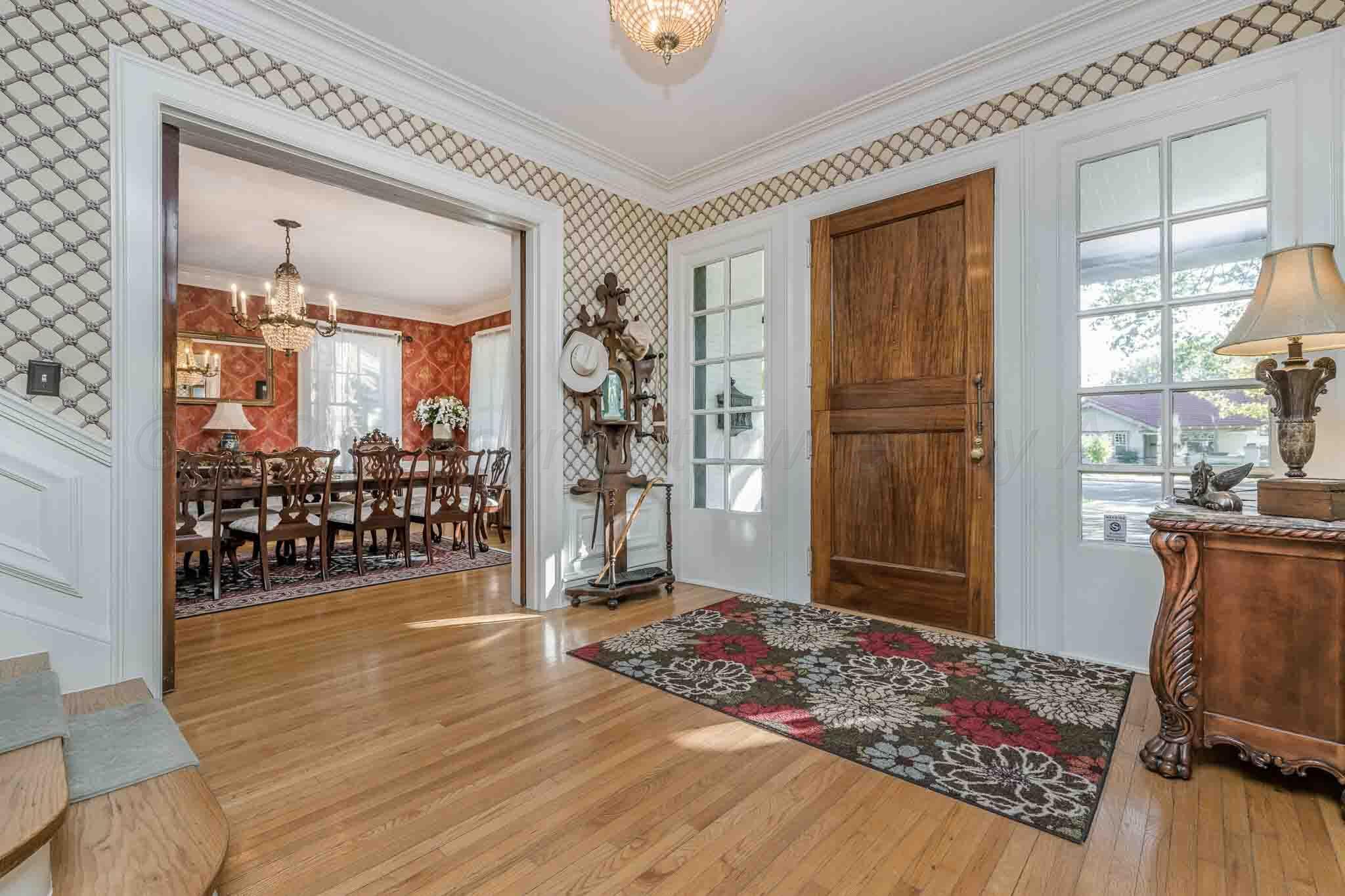 1706 S Polk Street Property Photo 4