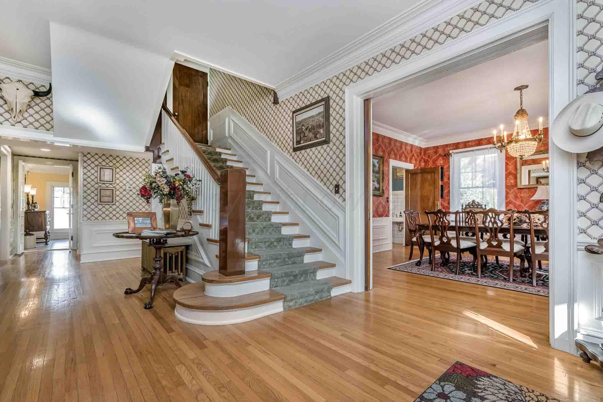 1706 S Polk Street Property Photo 5