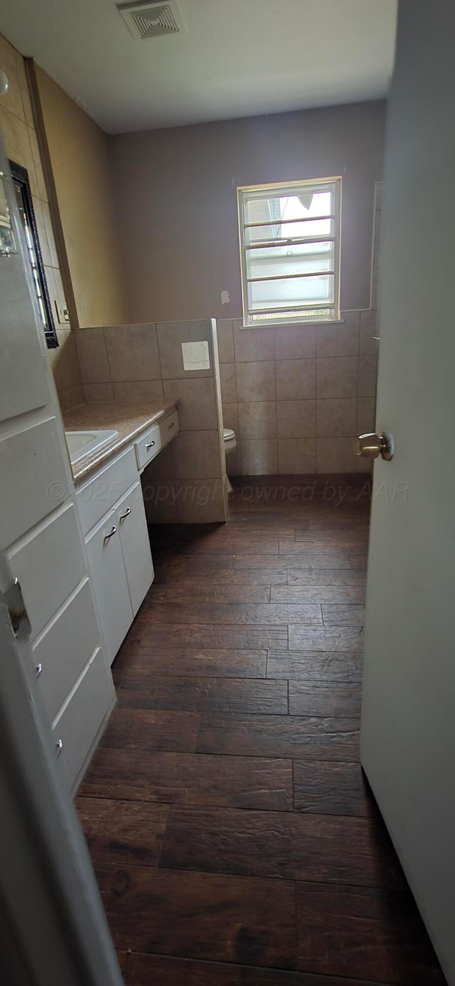 212 Centre Property Photo 12