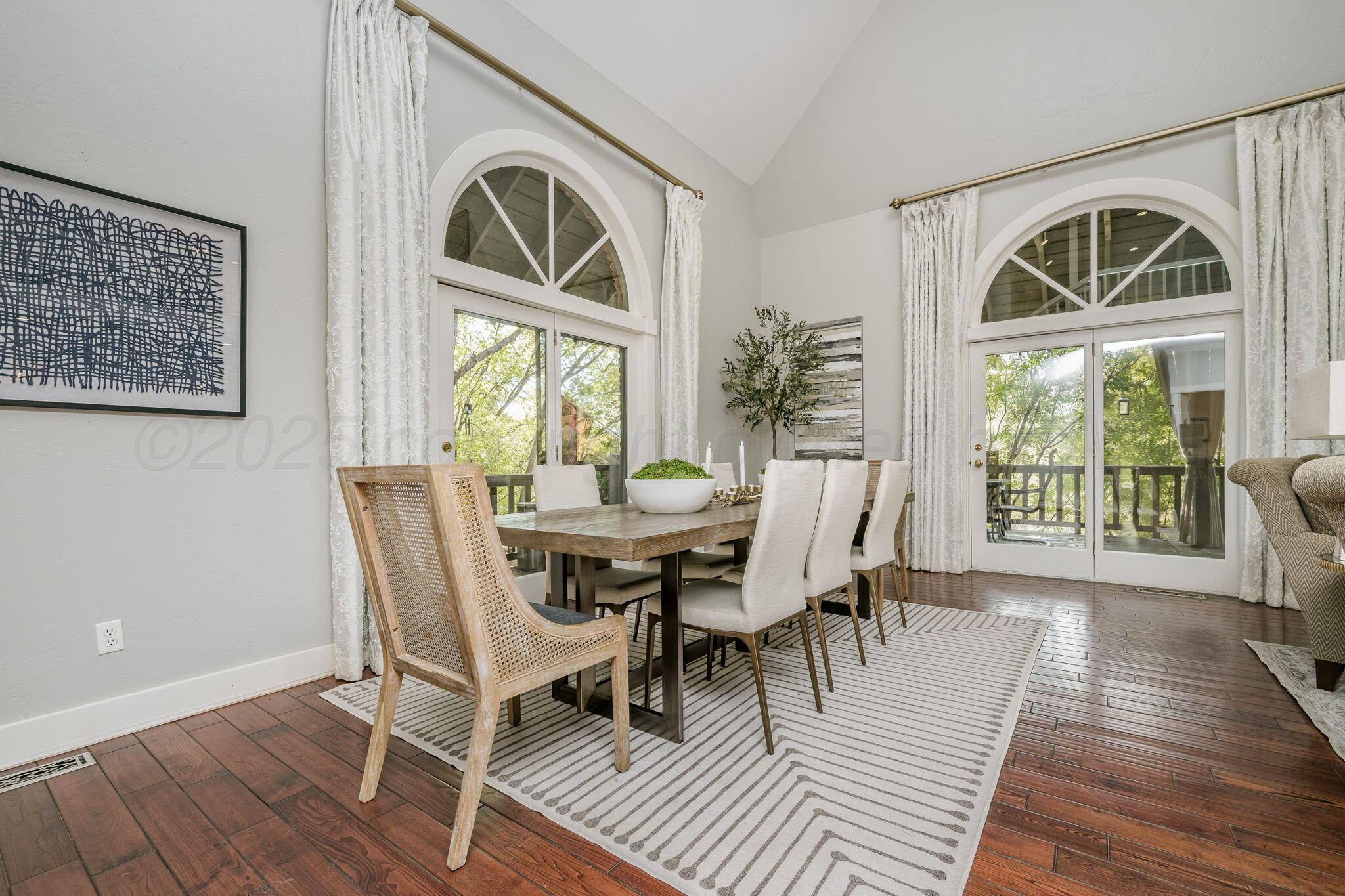 170 Dolphin Terrace Property Photo 10